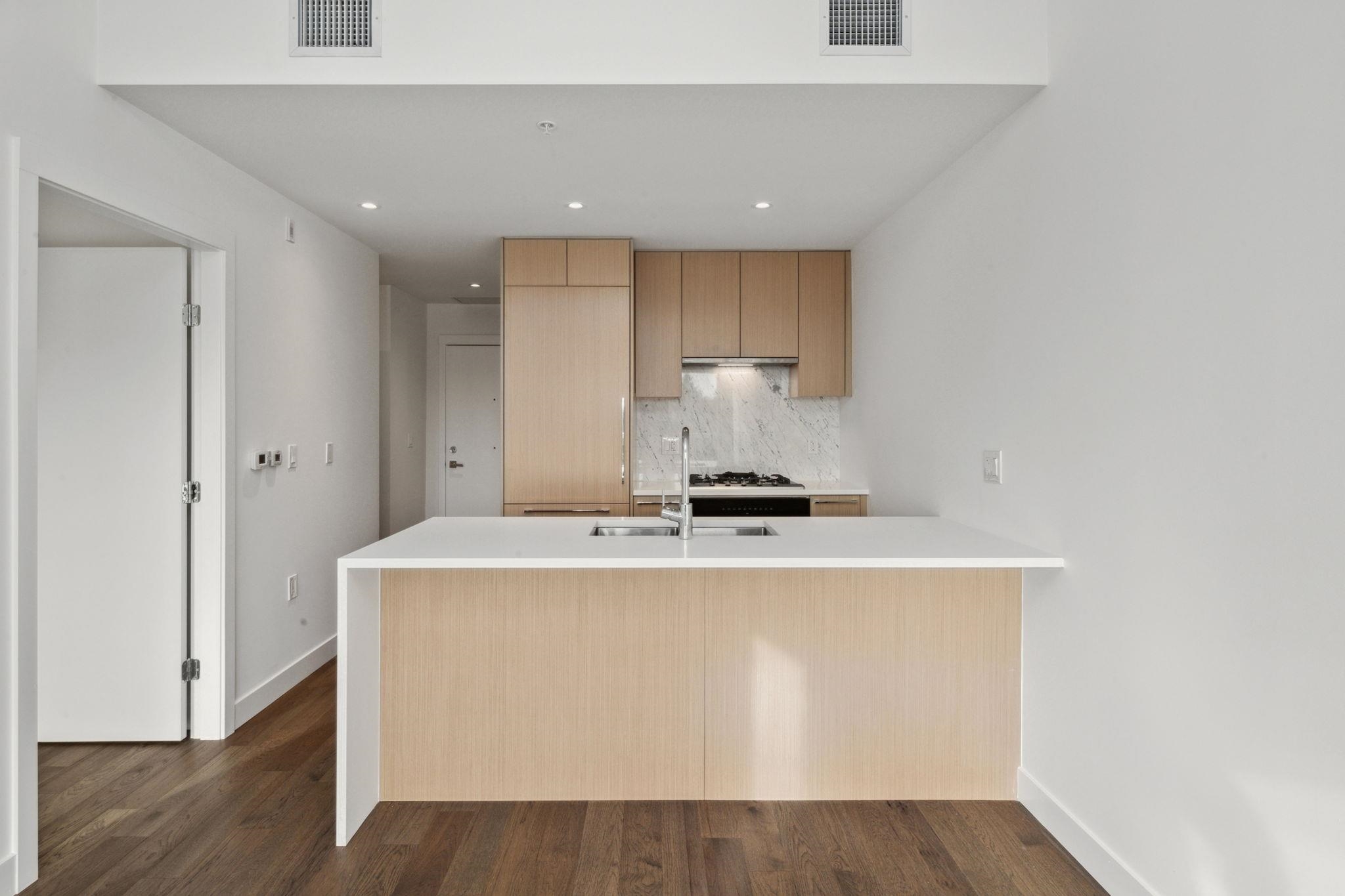 305 5383 Cambie Street, Vancouver 9