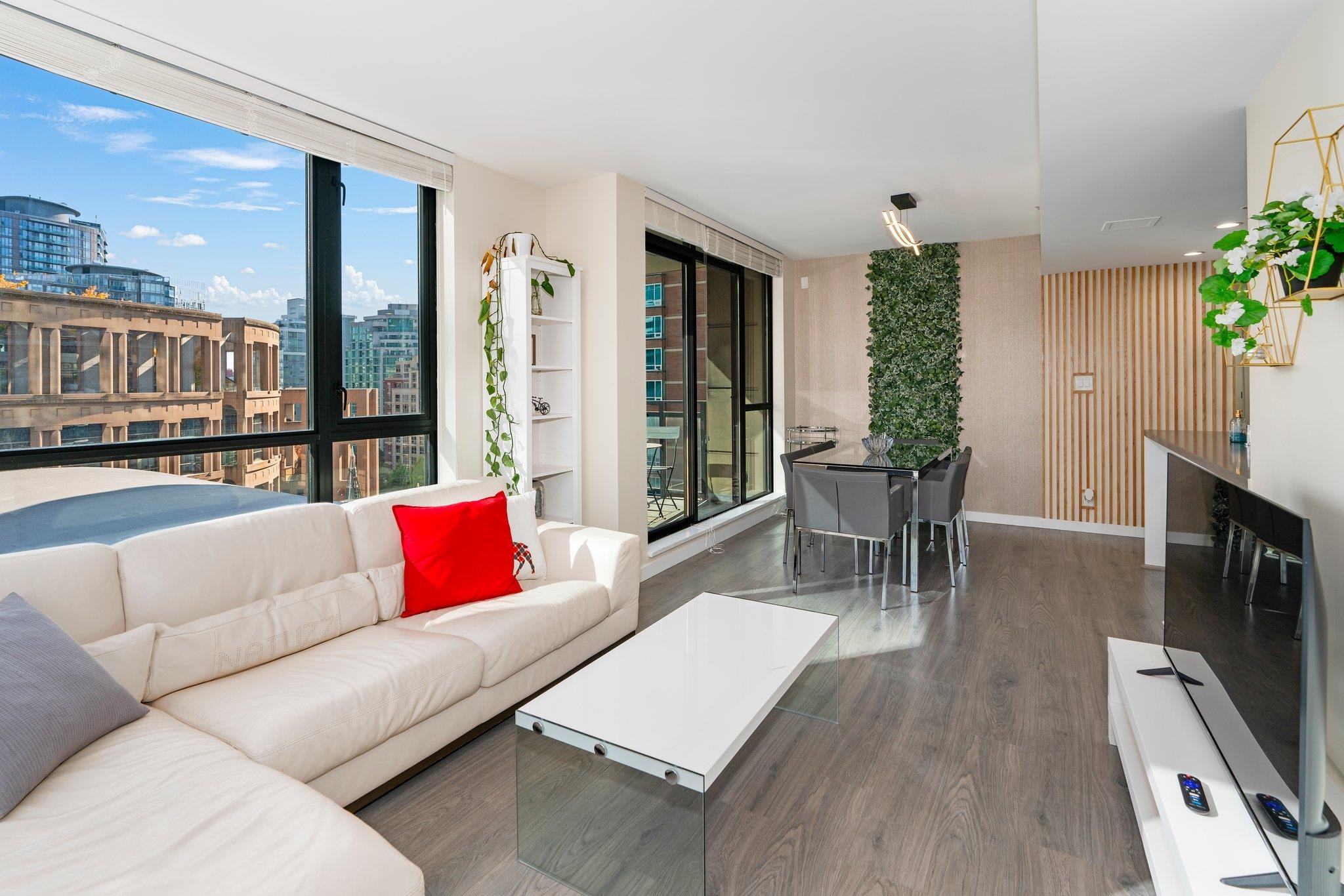 1108-788 RICHARDS STREET, Vancouver, British Columbia, 3 Bedrooms Bedrooms, ,2 BathroomsBathrooms,Residential Attached,For Sale,R2833032