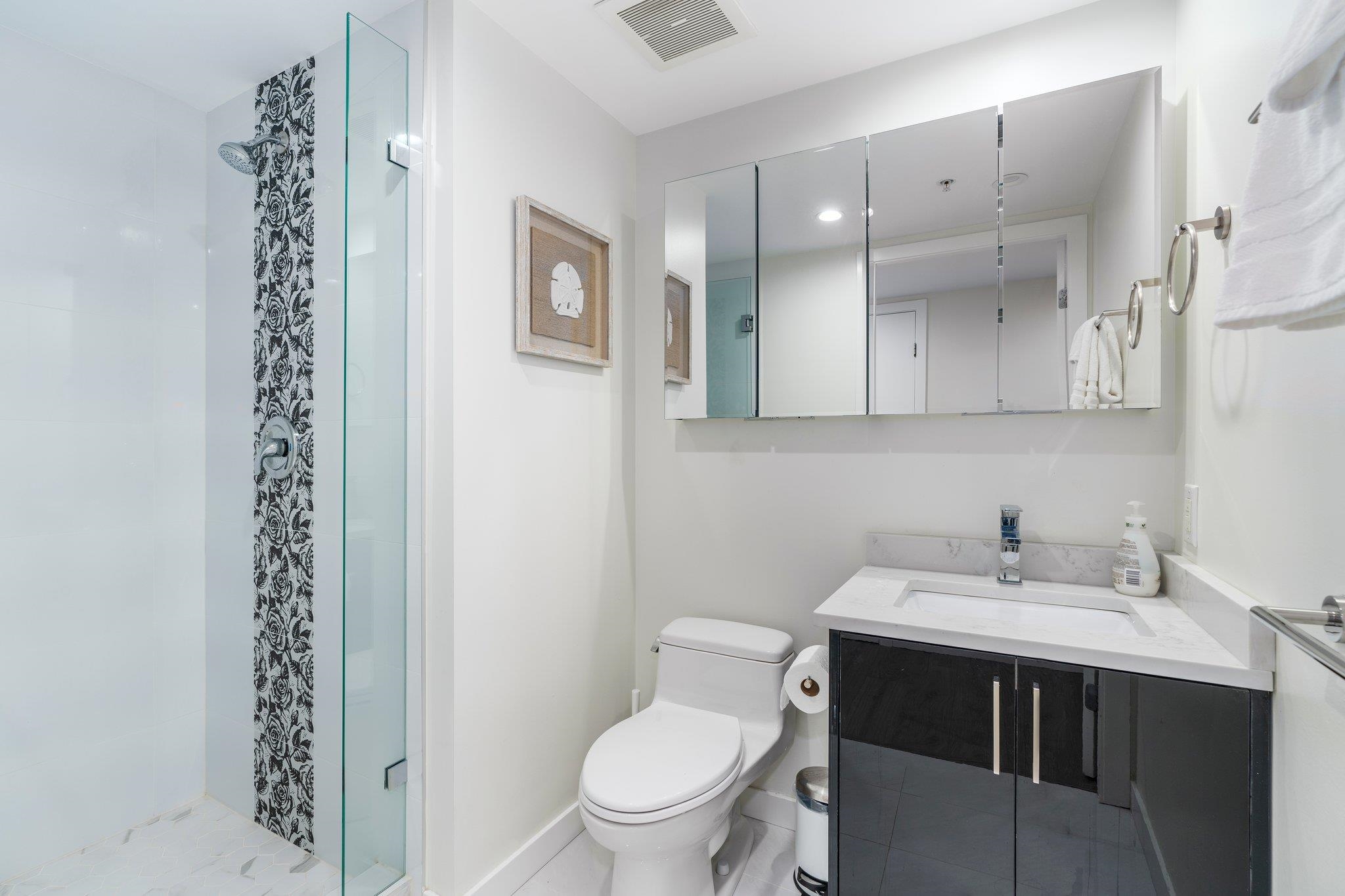 1108-788 RICHARDS STREET, Vancouver, British Columbia, 3 Bedrooms Bedrooms, ,2 BathroomsBathrooms,Residential Attached,For Sale,R2833032