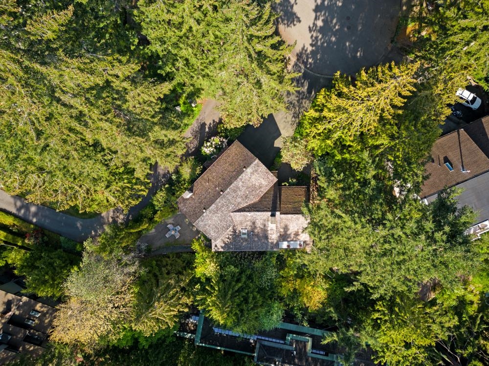 5707 BLUEBELL DRIVE, West Vancouver, British Columbia, 5 Bedrooms Bedrooms, ,4 BathroomsBathrooms,Residential Detached,For Sale,R2833039