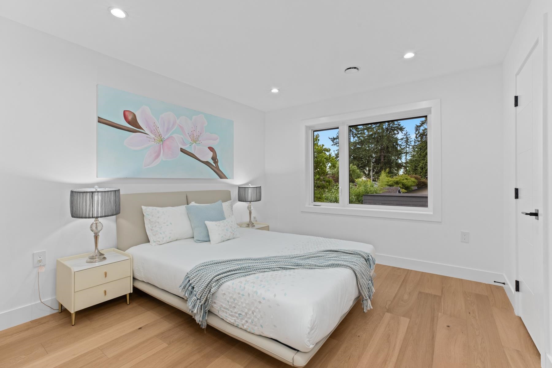 Wilson Lam Realtor, 819 20TH STREET, North Vancouver, British Columbia V7P 2B5, 5 Bedrooms, 5 Bathrooms, Residential Detached,For Sale ,R2833063