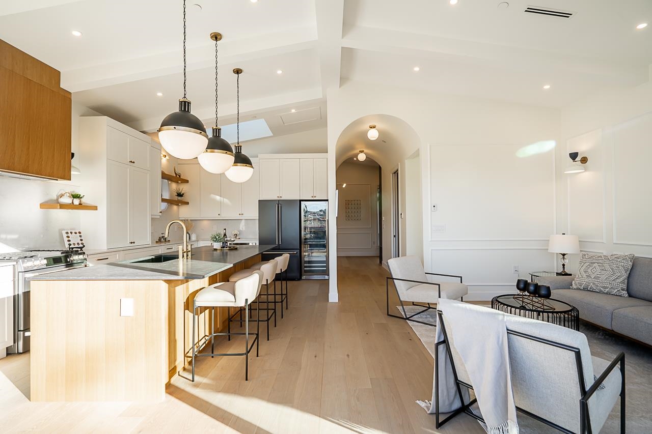 1037 Odlum Drive, Vancouver 2