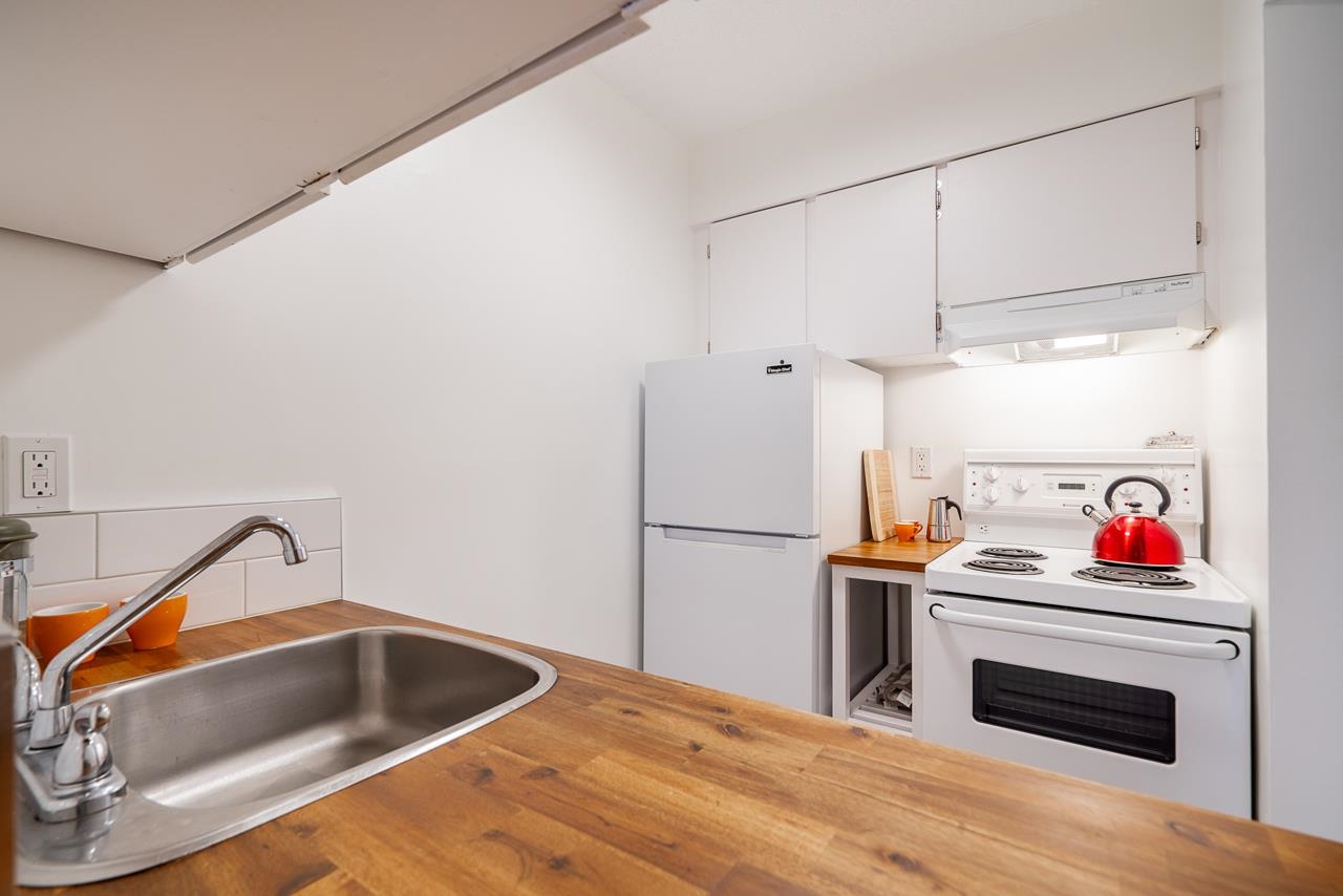 211 1950 W 8th Avenue, Vancouver 17