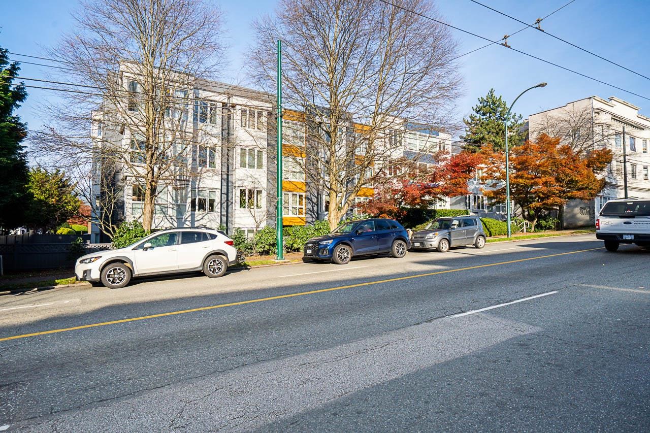 406 2133 Dundas Street, Vancouver 1