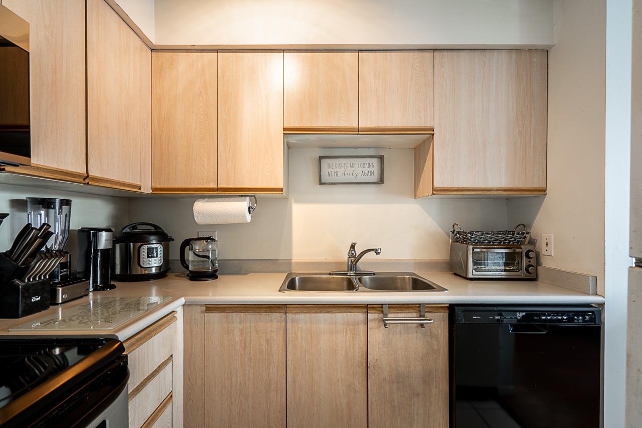 406 2133 Dundas Street, Vancouver 16