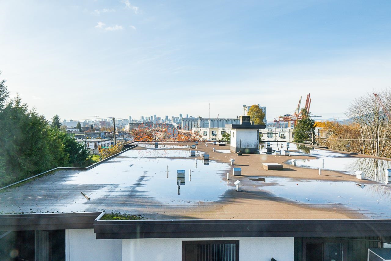 406 2133 Dundas Street, Vancouver 26