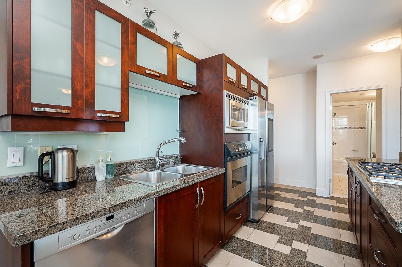 1702 1228 W Hastings Street, Vancouver 5