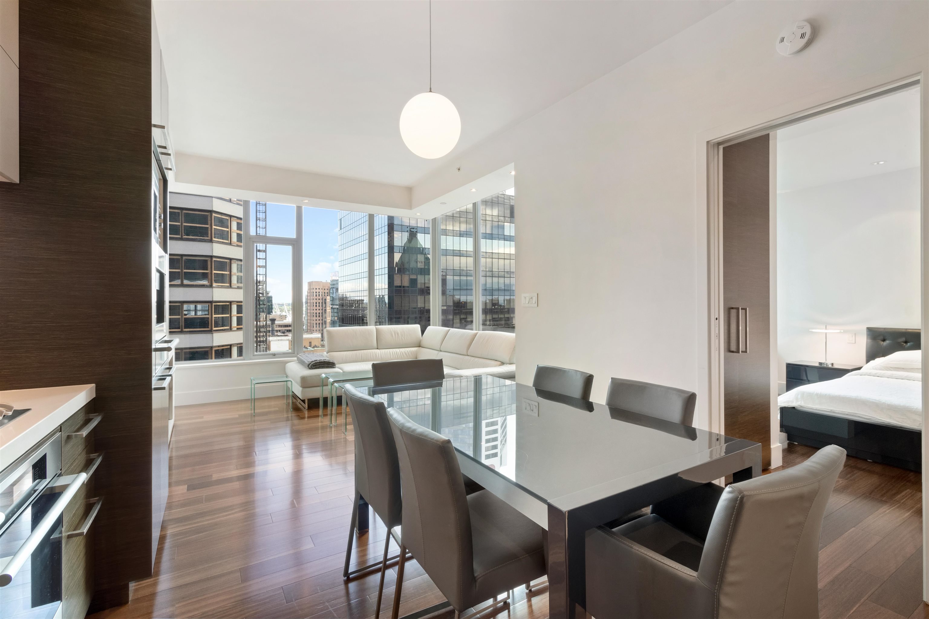 1804 667 Howe Street, Vancouver 4