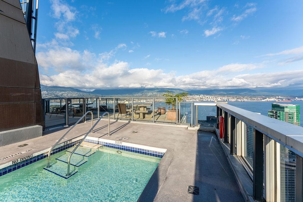 2704 1189 Melville Street, Vancouver 23