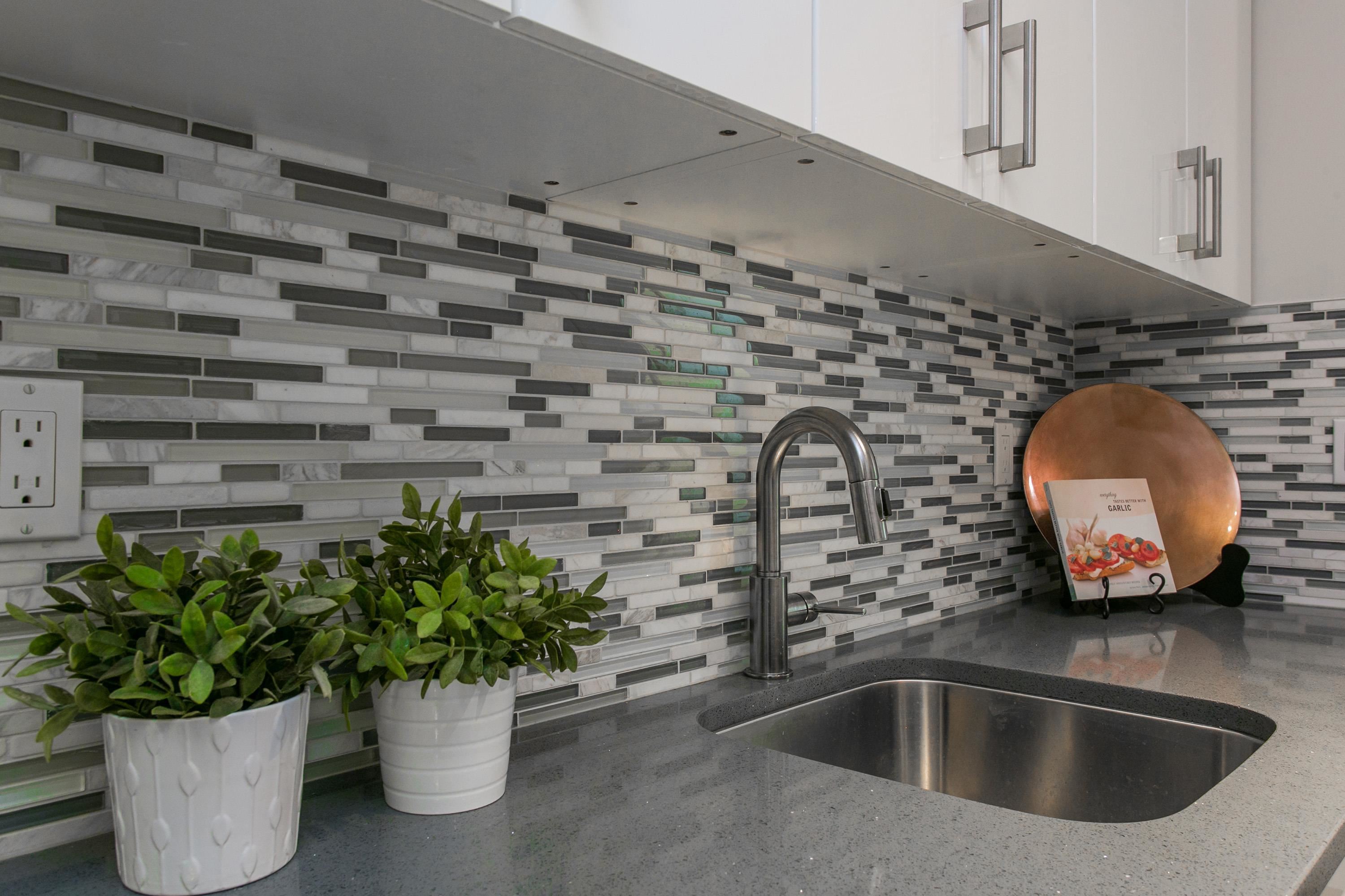 308 1440 E Broadway, Vancouver 9