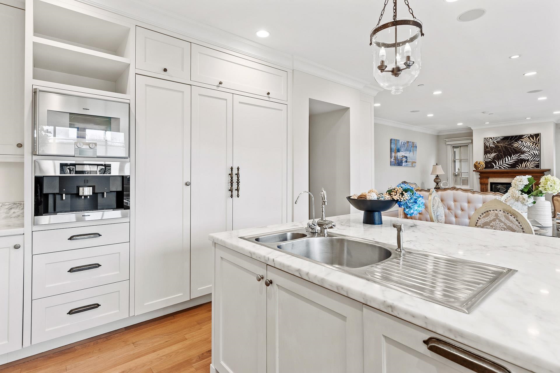 4575 W 15th Avenue, Vancouver 13