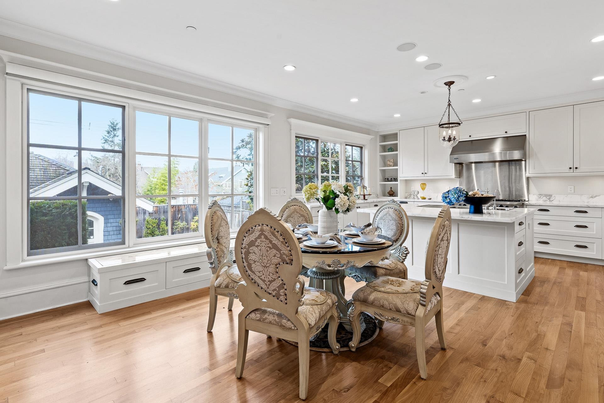 4575 W 15th Avenue, Vancouver 9