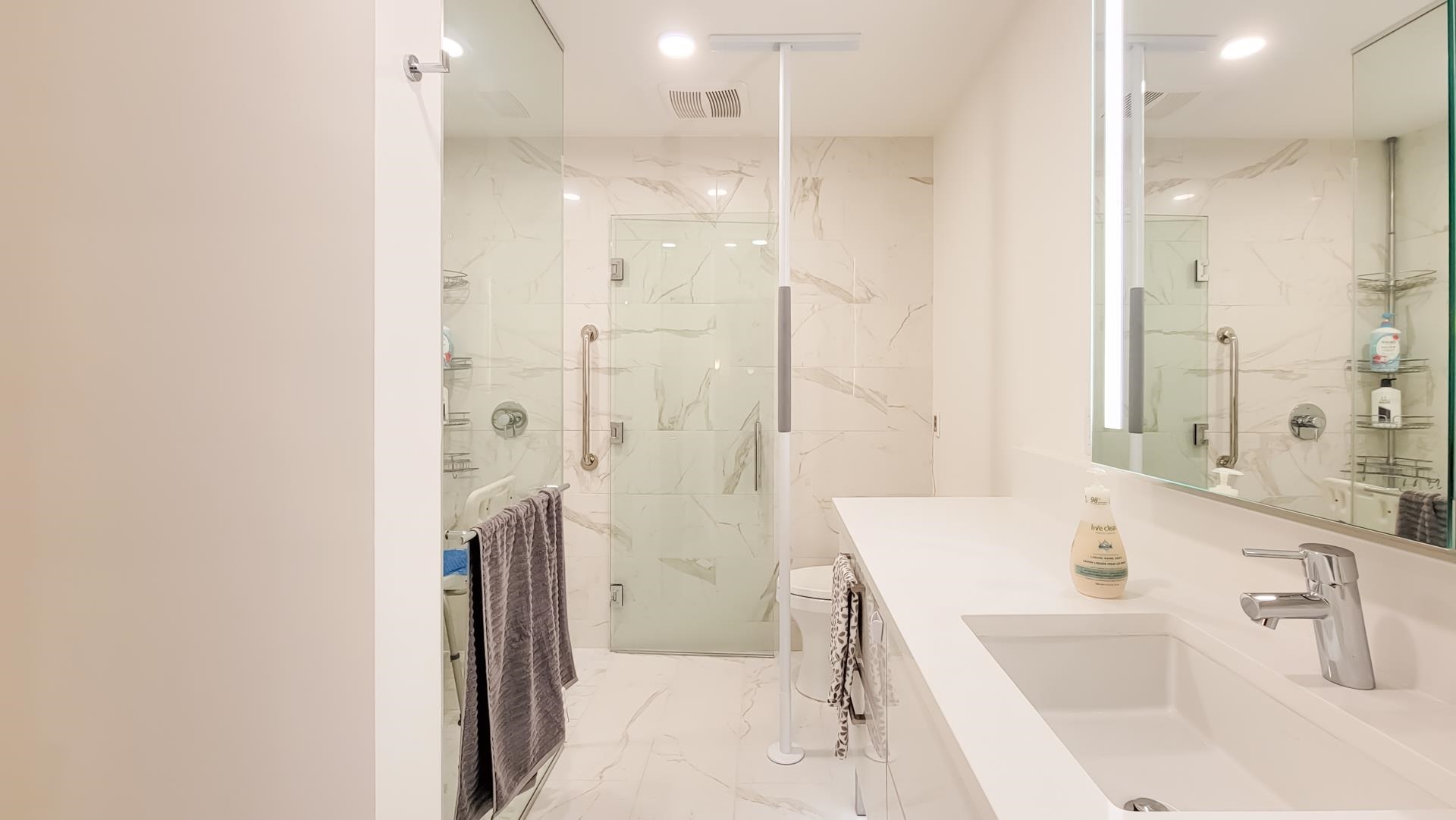 672 438 W King Edward Avenue, Vancouver 15