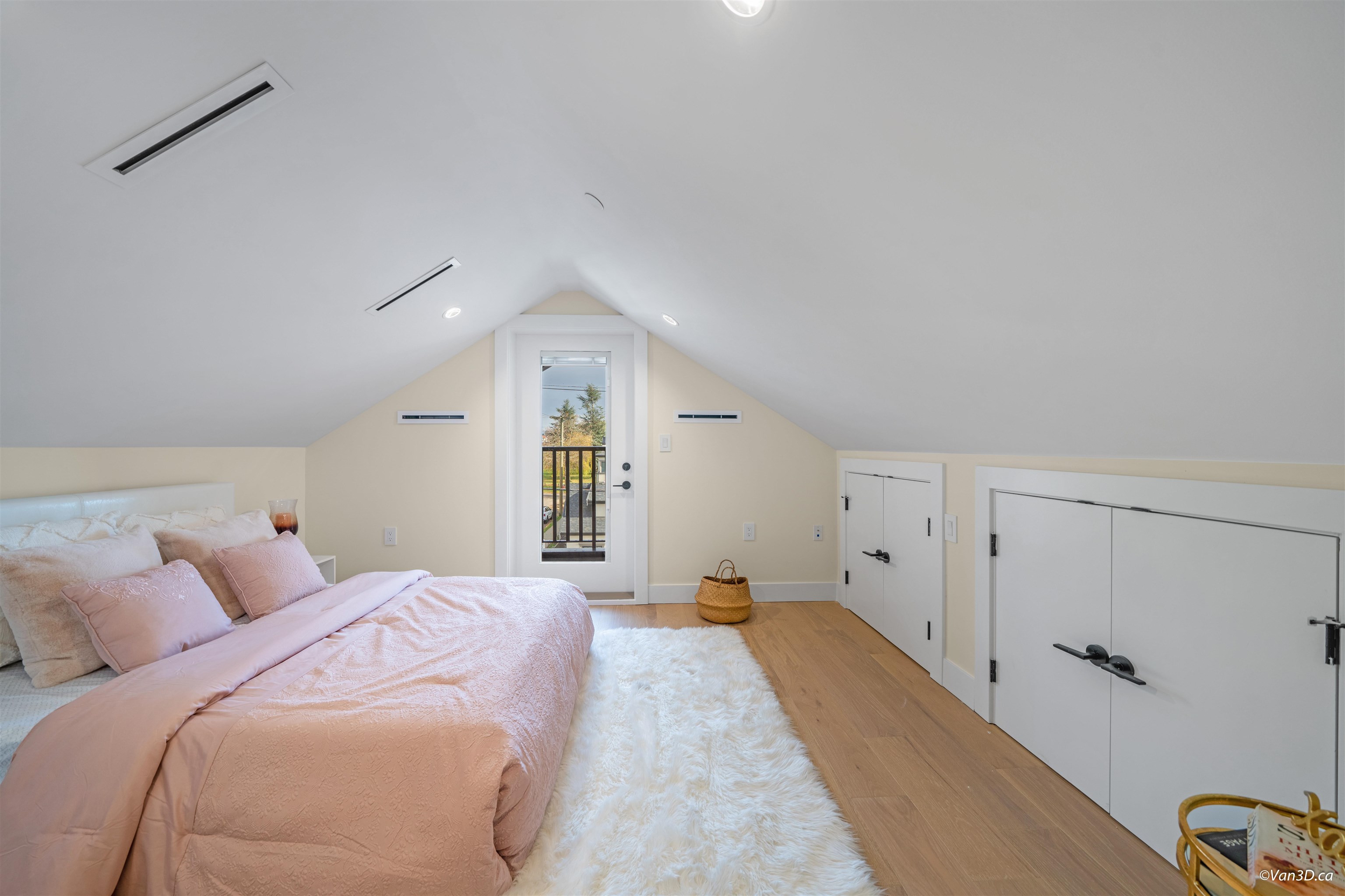 1620 E 53 Avenue, Vancouver 25
