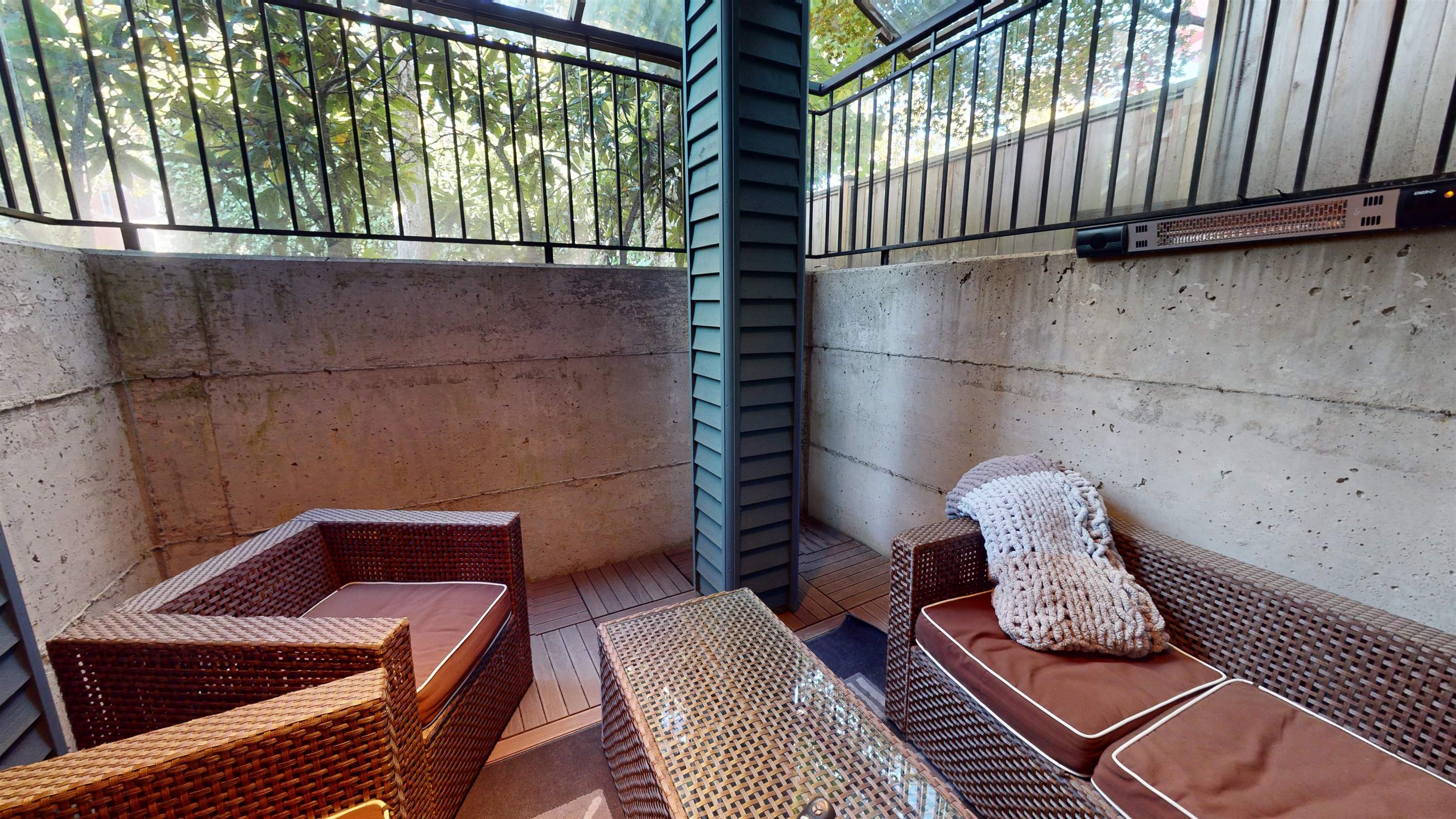 158 W 14th Avenue, Vancouver 15