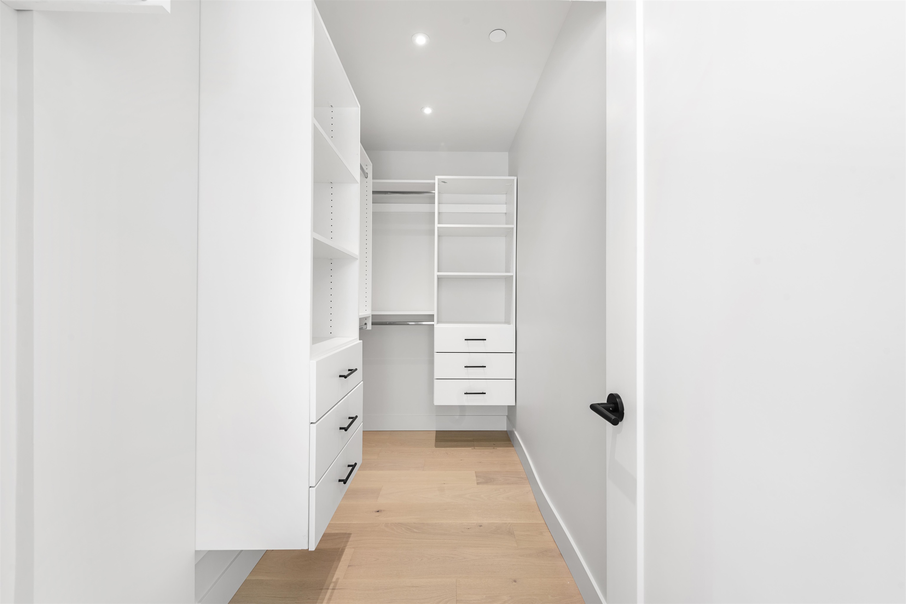 2465 Triumph Street, Vancouver 27