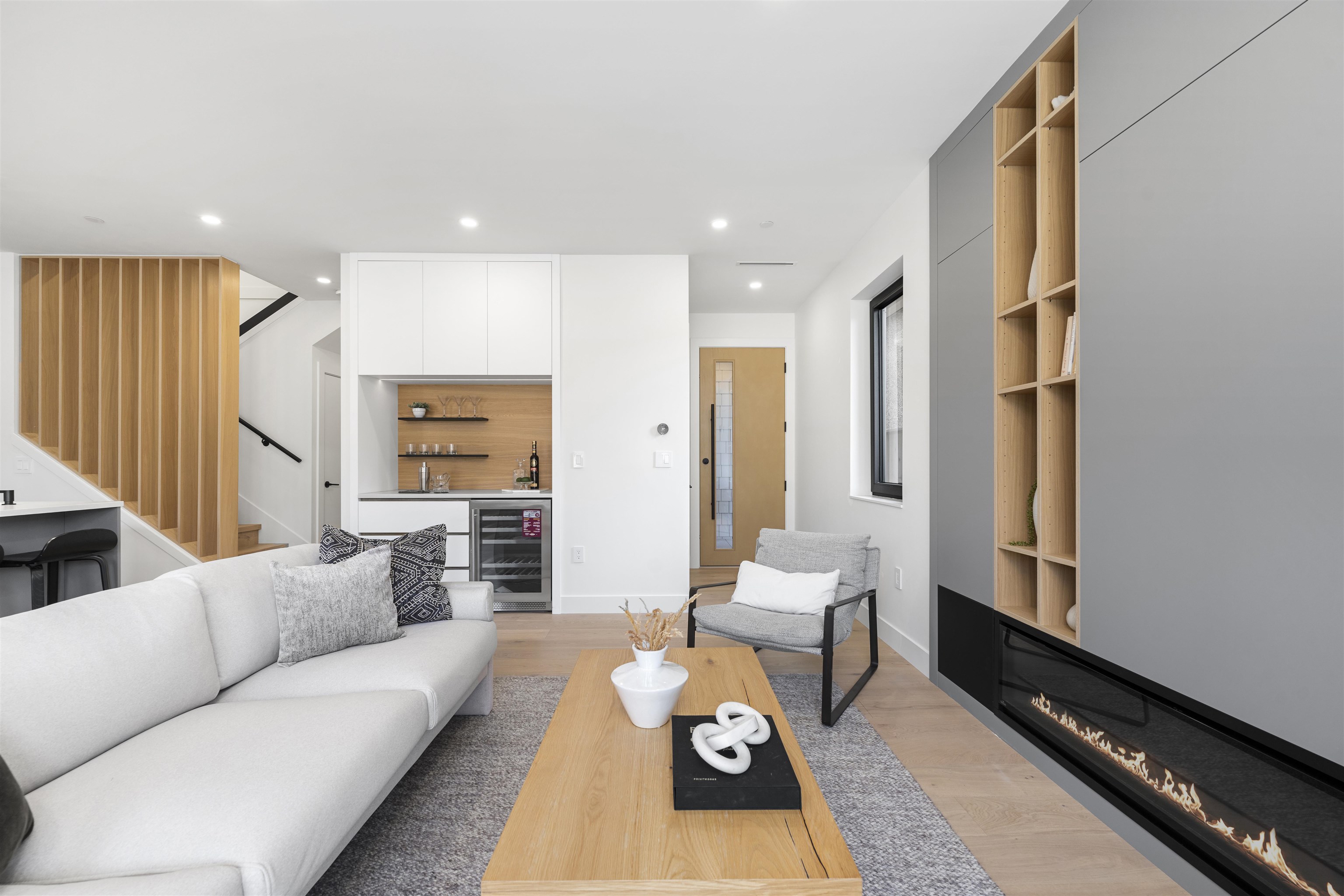 569 W 17th Avenue, Vancouver 19