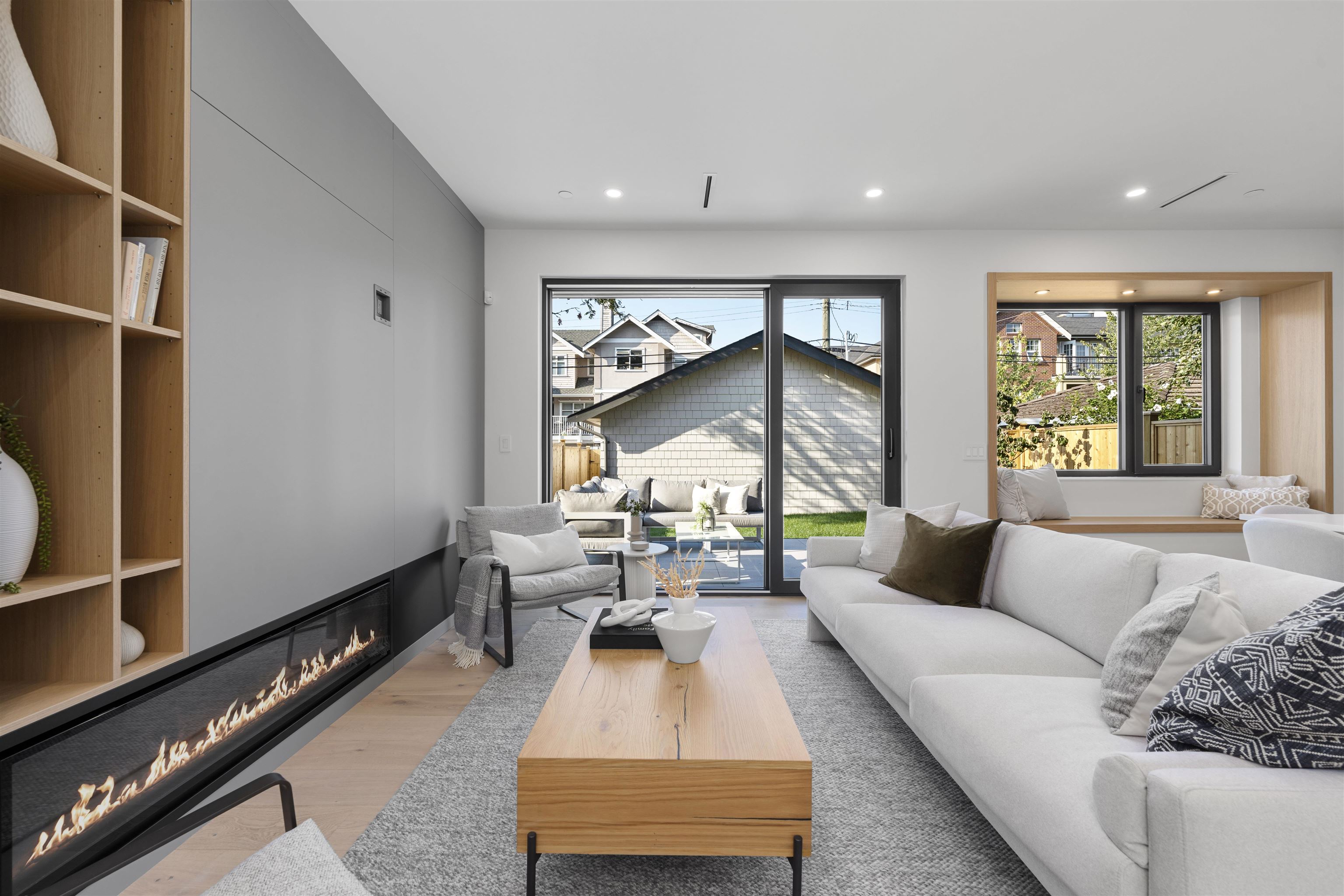 569 W 17th Avenue, Vancouver 2