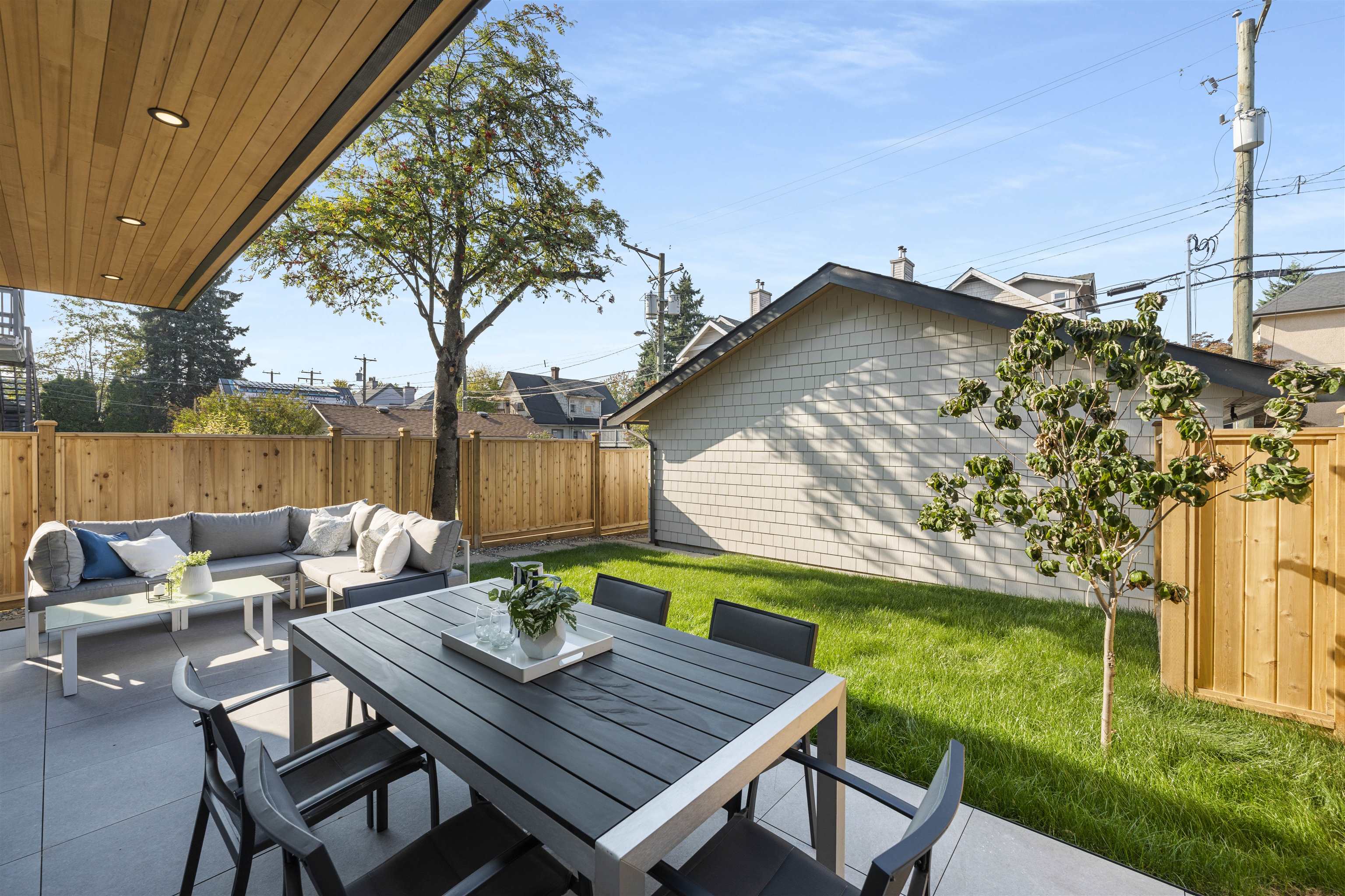 569 W 17th Avenue, Vancouver 29