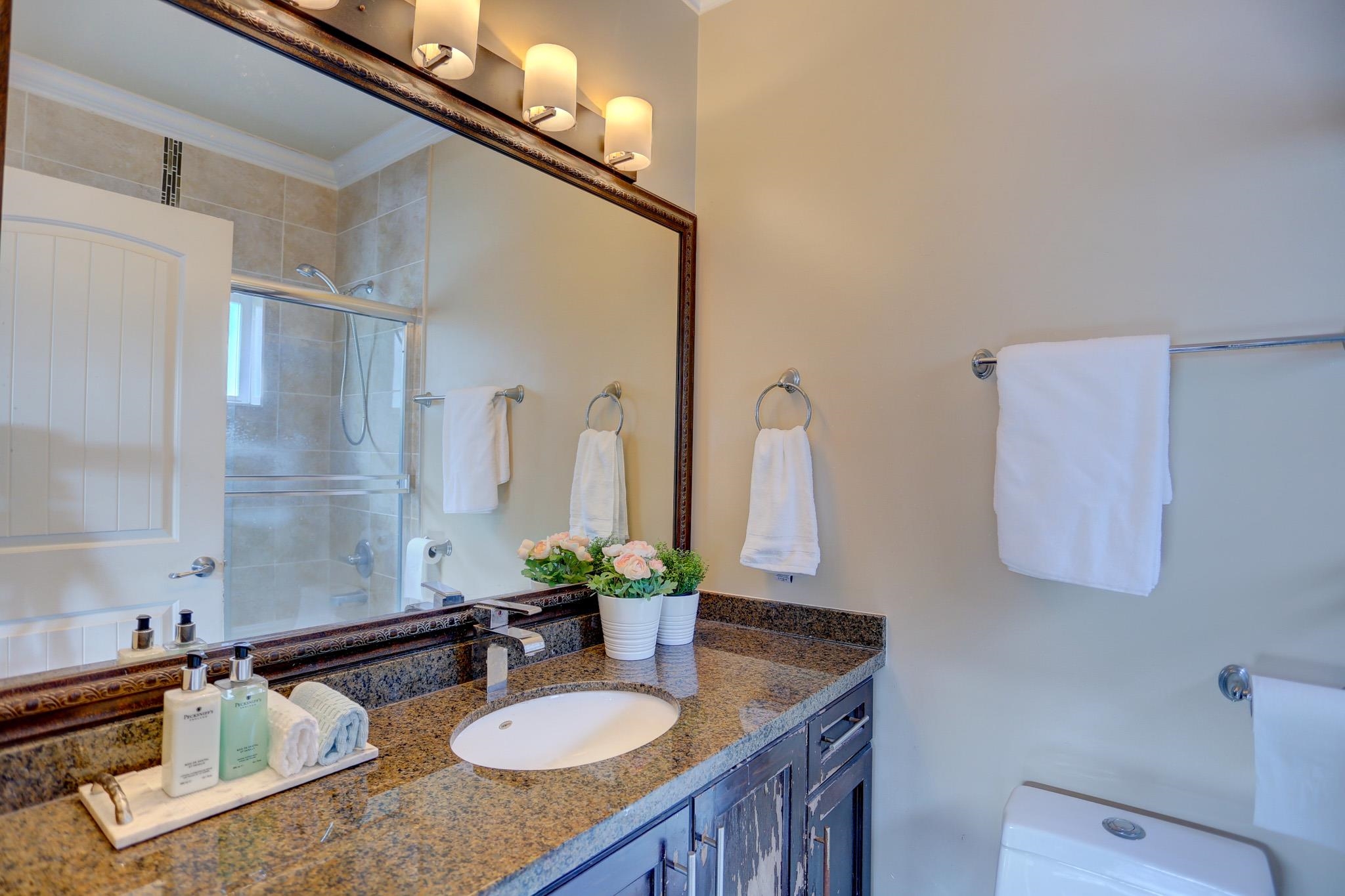 2628 E 42nd Avenue, Vancouver 14