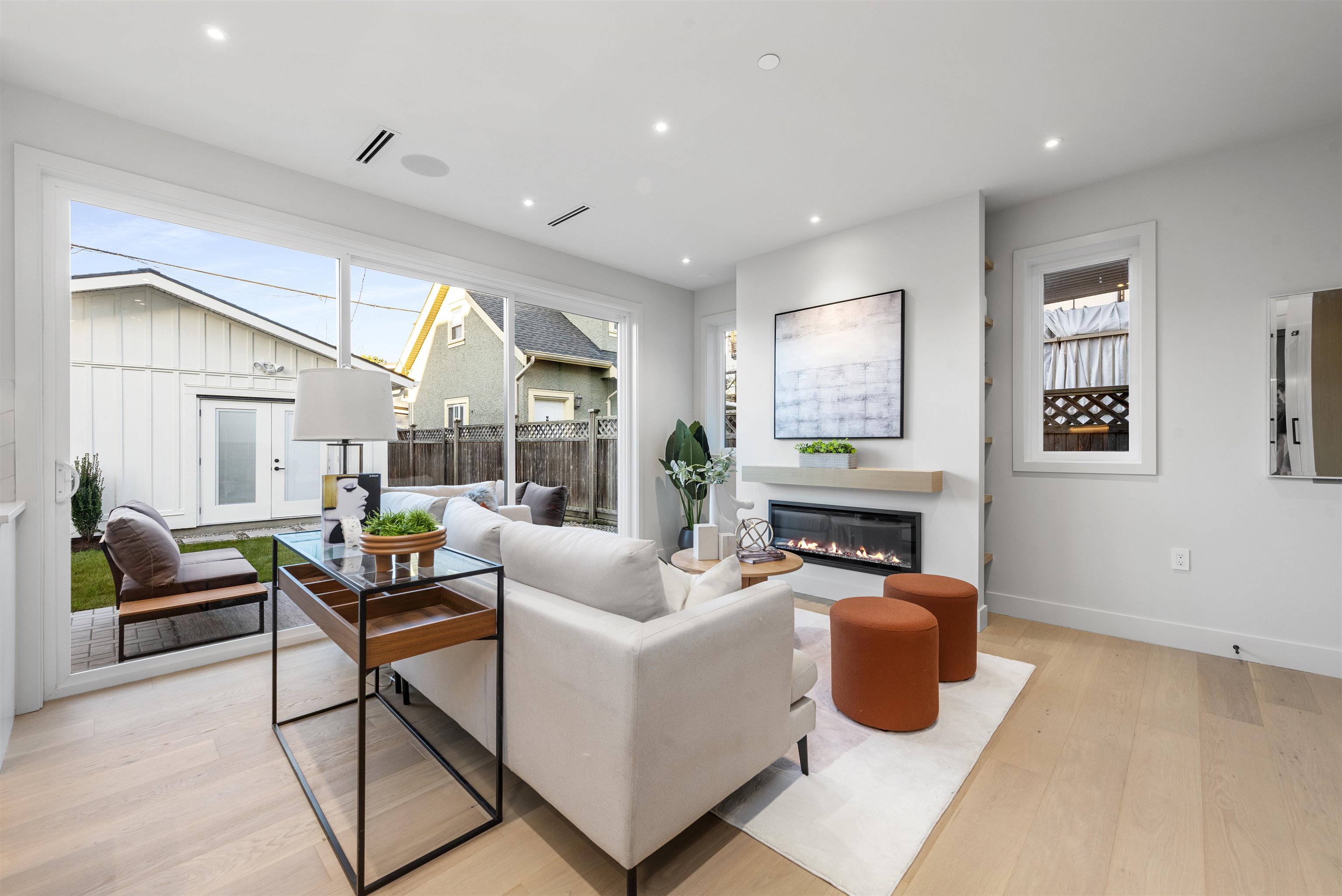 2467 Triumph Street, Vancouver 13