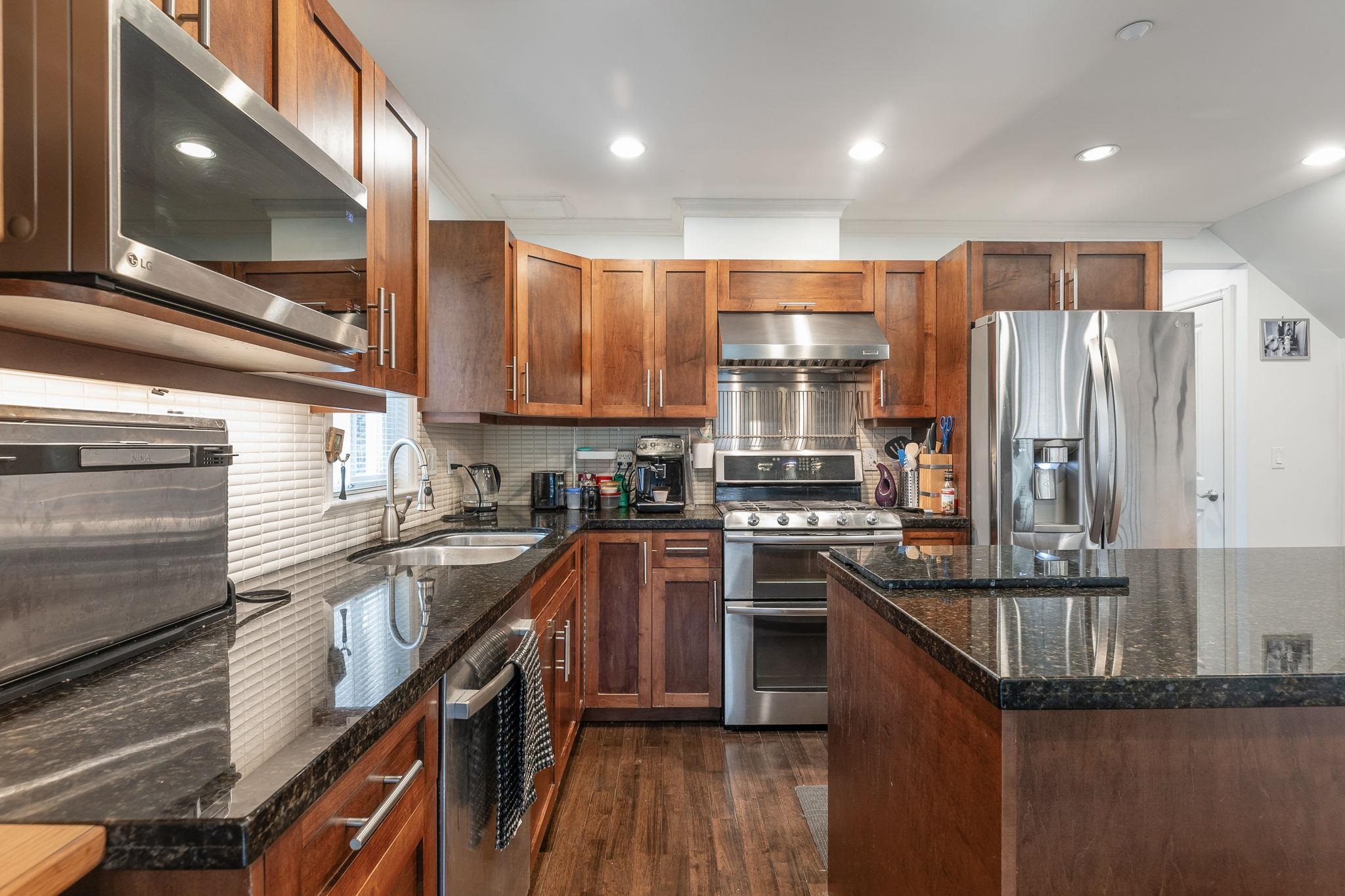 4135 John Street, Vancouver 5