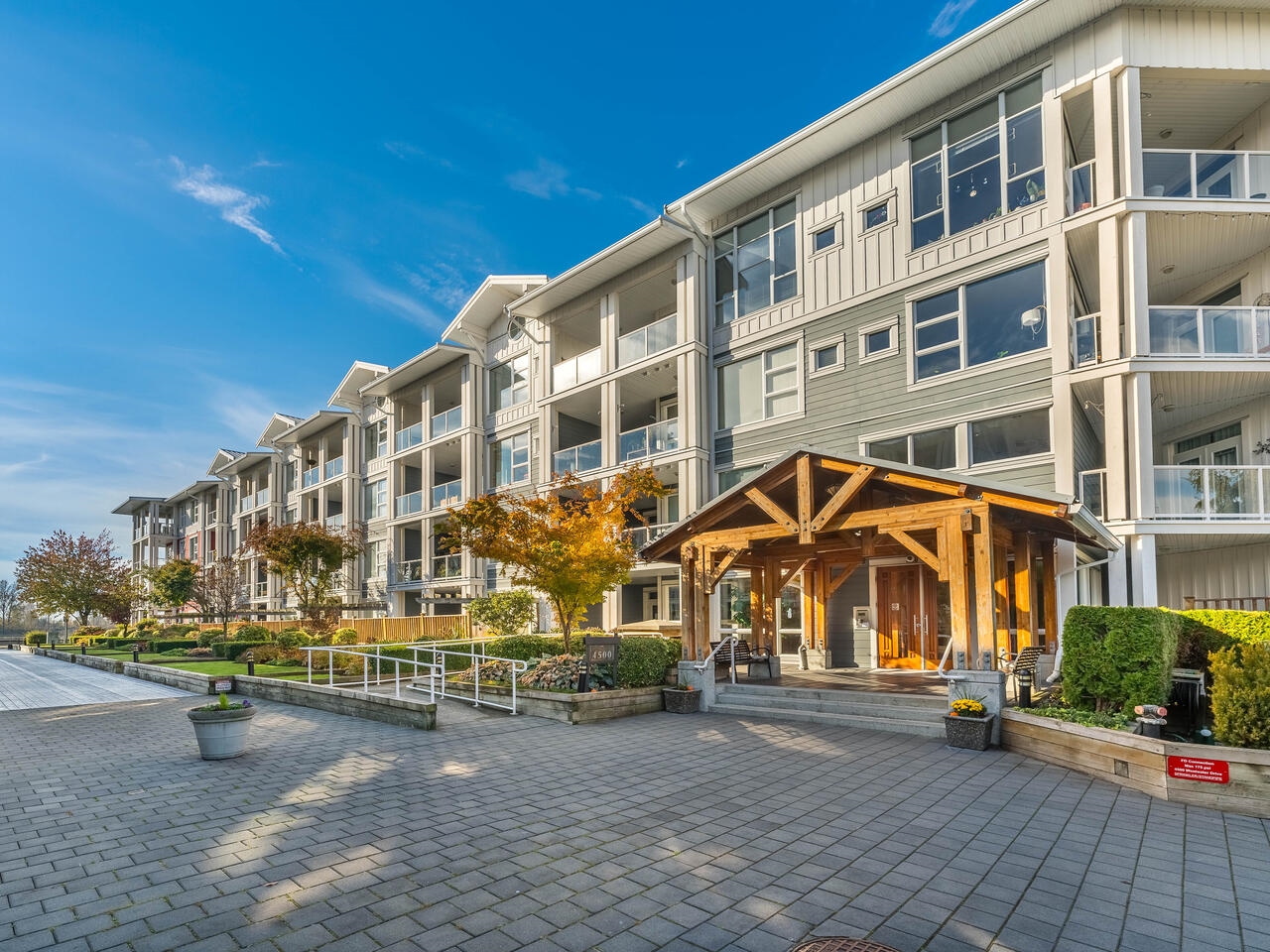Steveston South Apartment/Condo for sale:  1 bedroom 731 sq.ft. (Listed 2024-02-01)