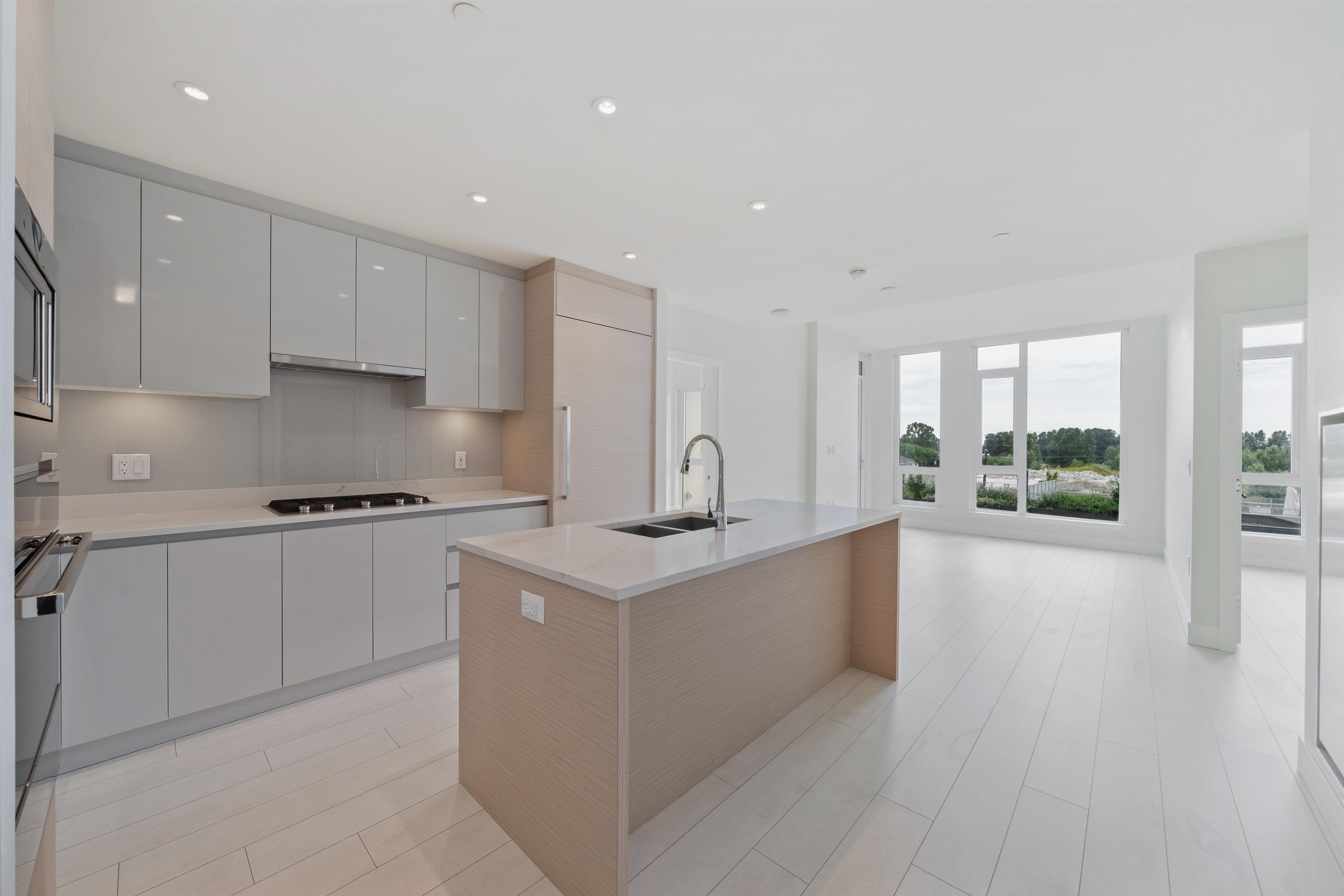 519 3538 Sawmill Crescent, Vancouver