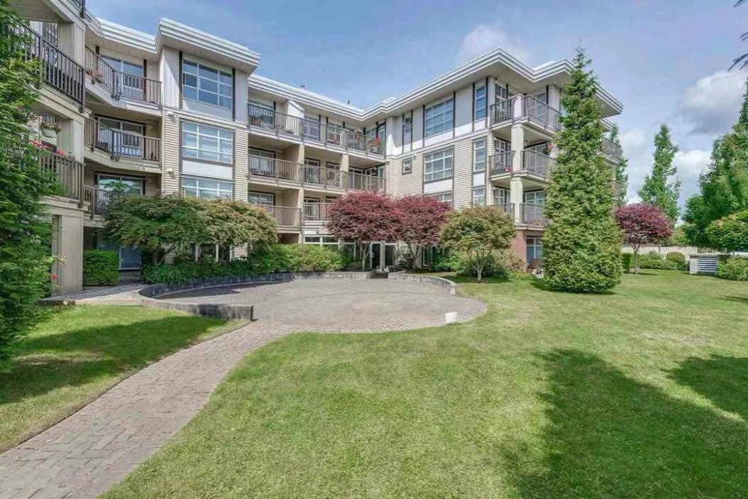 Wilson Lam Realtor, 301-15168 19 AVENUE, Surrey, British Columbia V4A 0A5, 1 Bedroom, 1 Bathroom, Residential Attached,For Sale ,R2834584