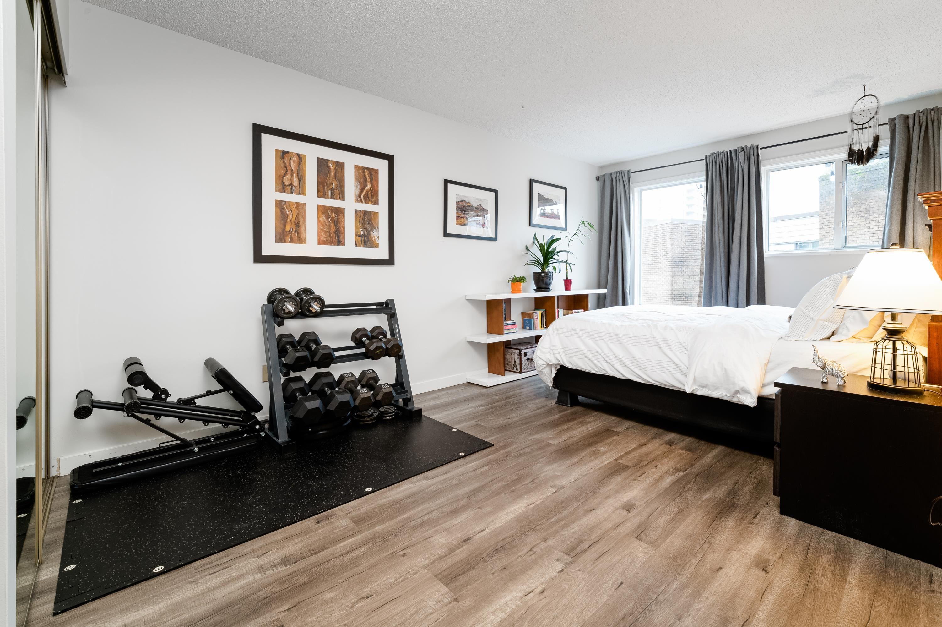 403 1147 Nelson Street, Vancouver 14
