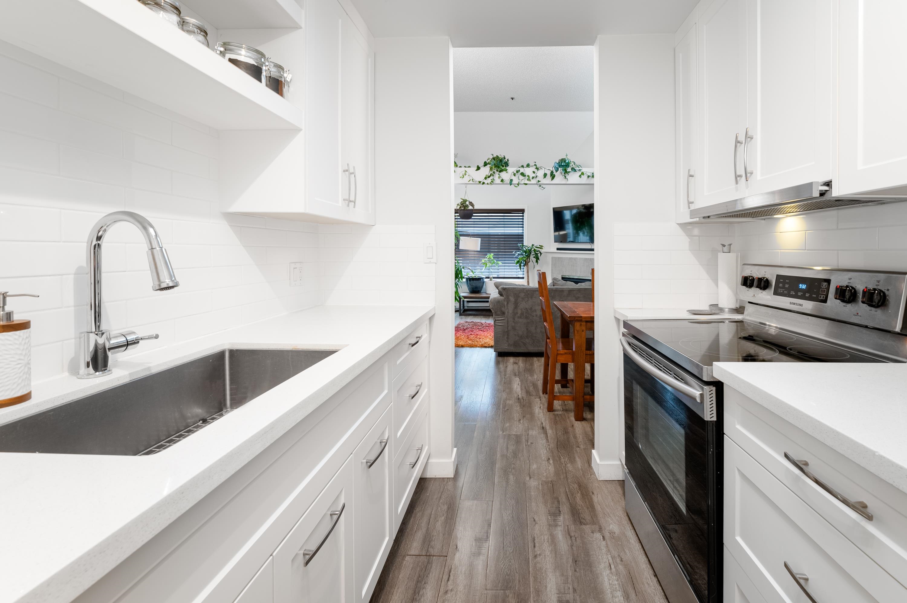 403 1147 Nelson Street, Vancouver 6
