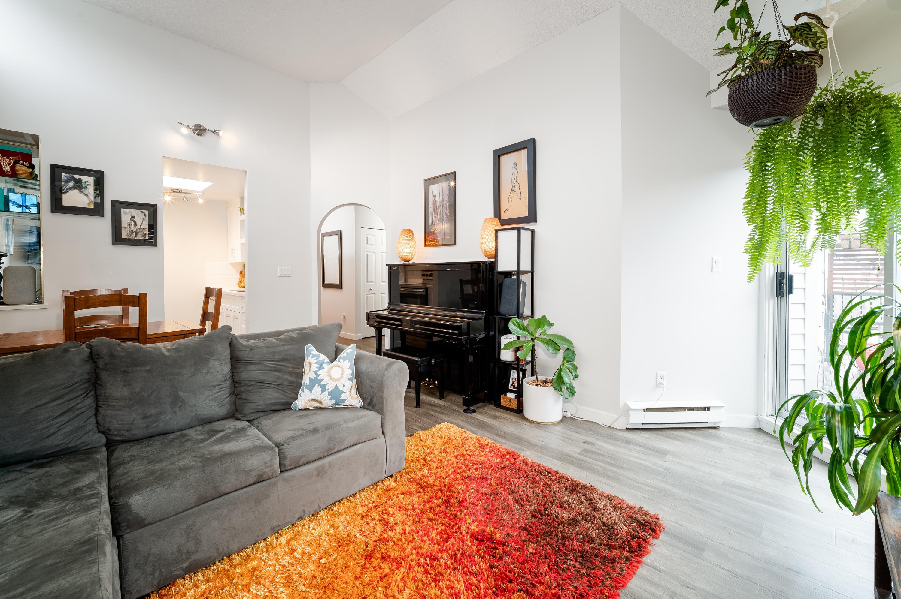 403 1147 Nelson Street, Vancouver 7