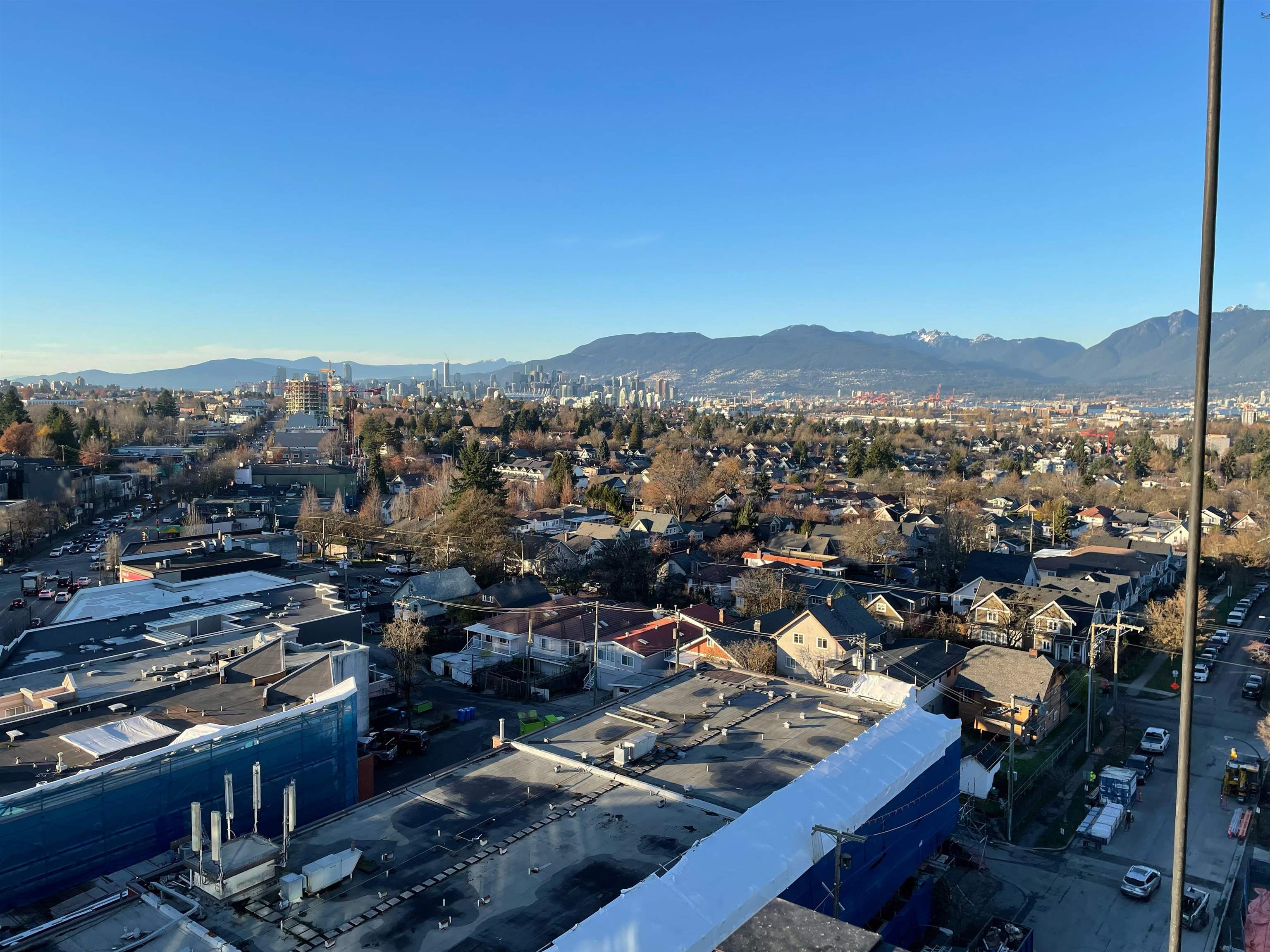 1006 3996 Dumfries Street, Vancouver