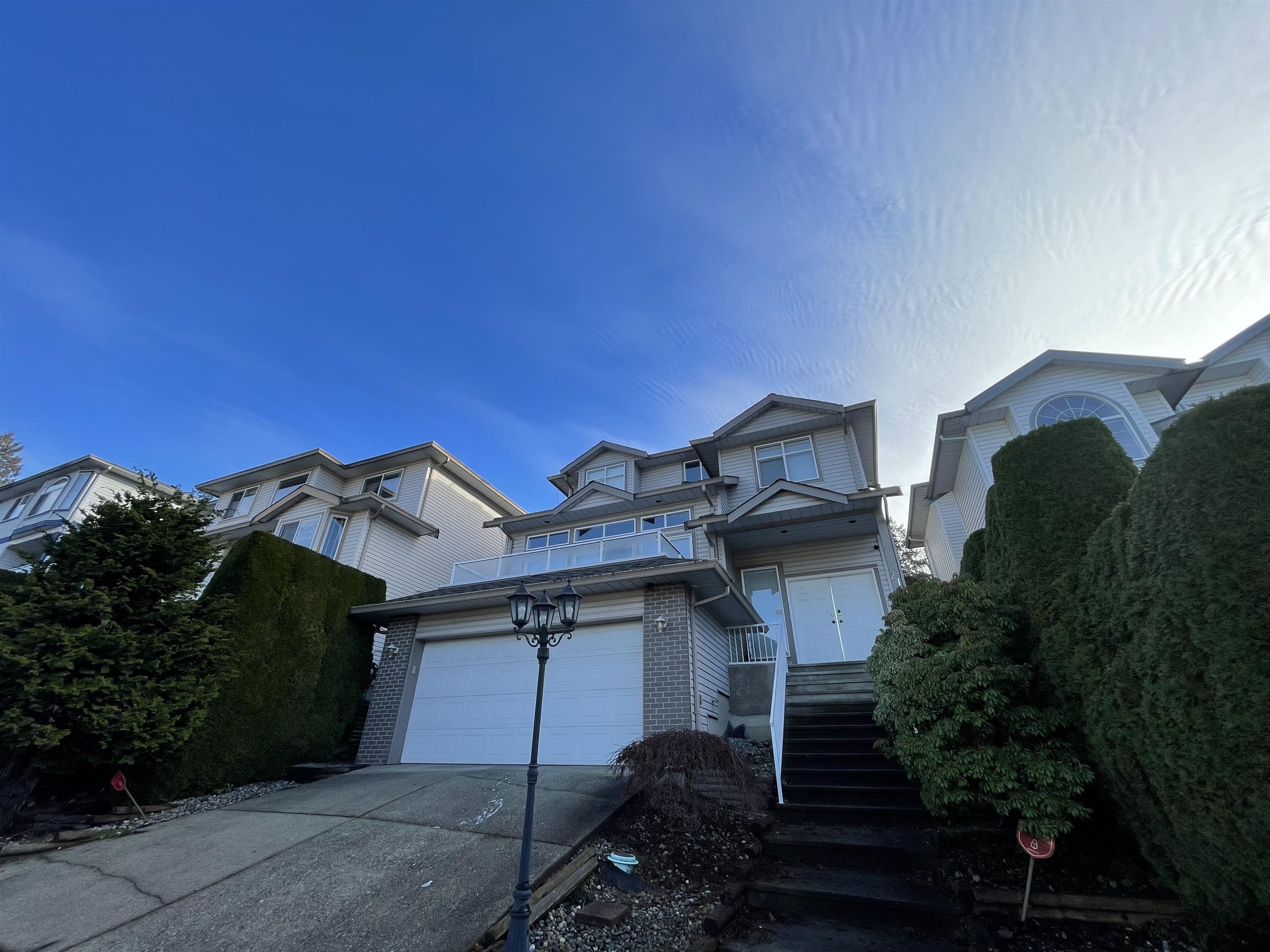 For Sale 1,368,000 21 1615 SHAUGHNESSY STREET, Port Coquitlam, BC