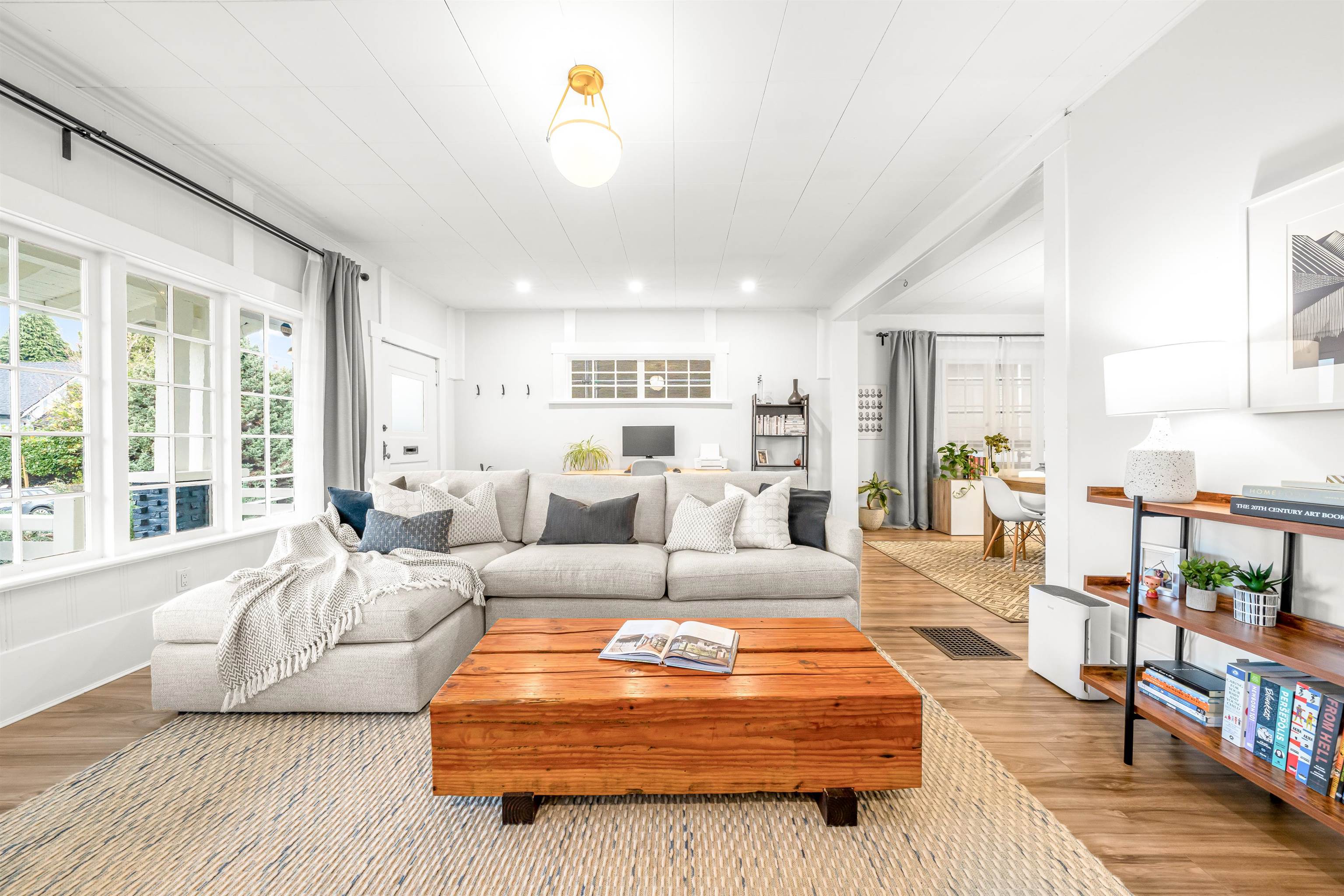 Listing image of 2136 FRANKLIN STREET