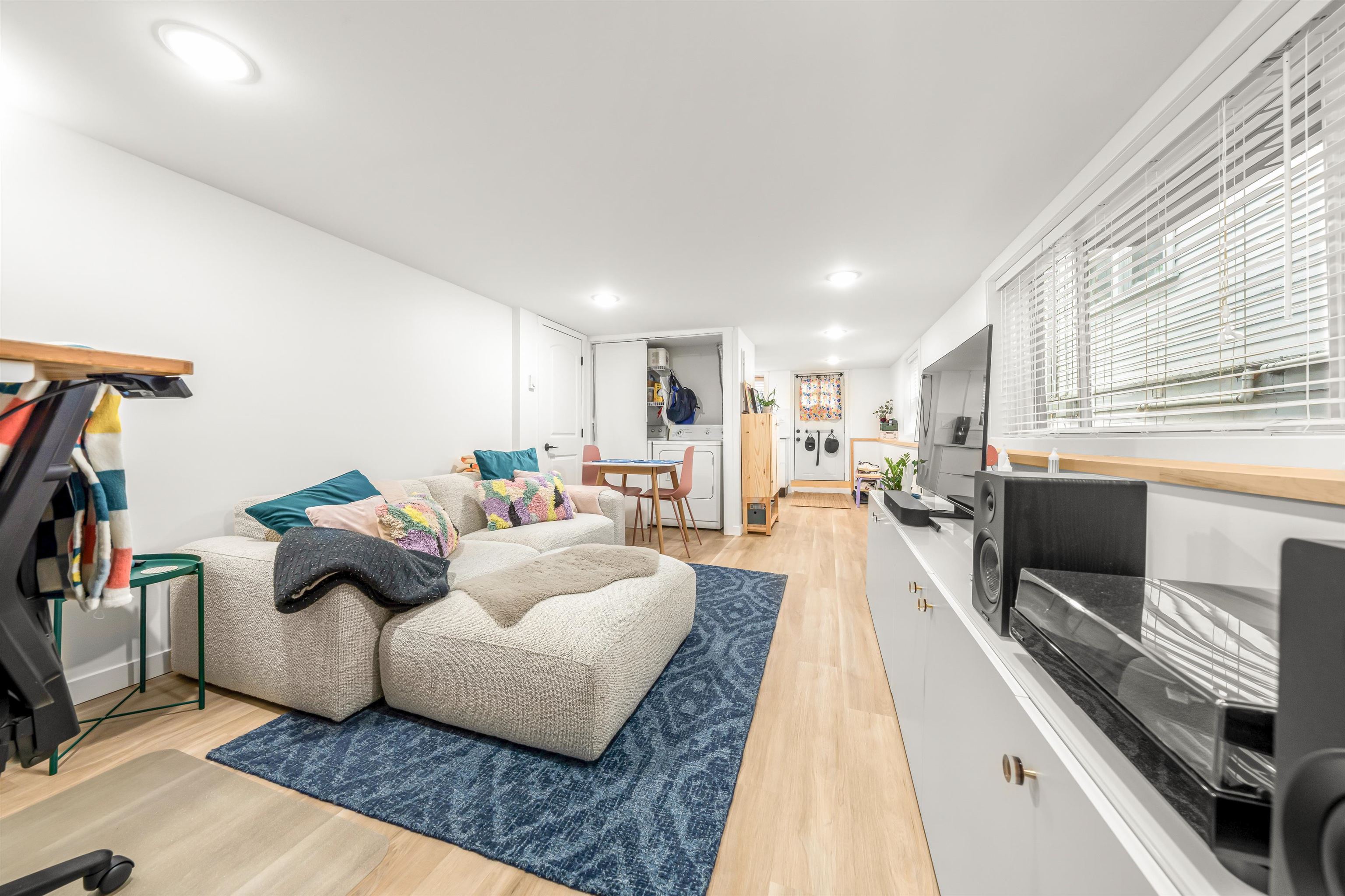 Listing image of 2136 FRANKLIN STREET