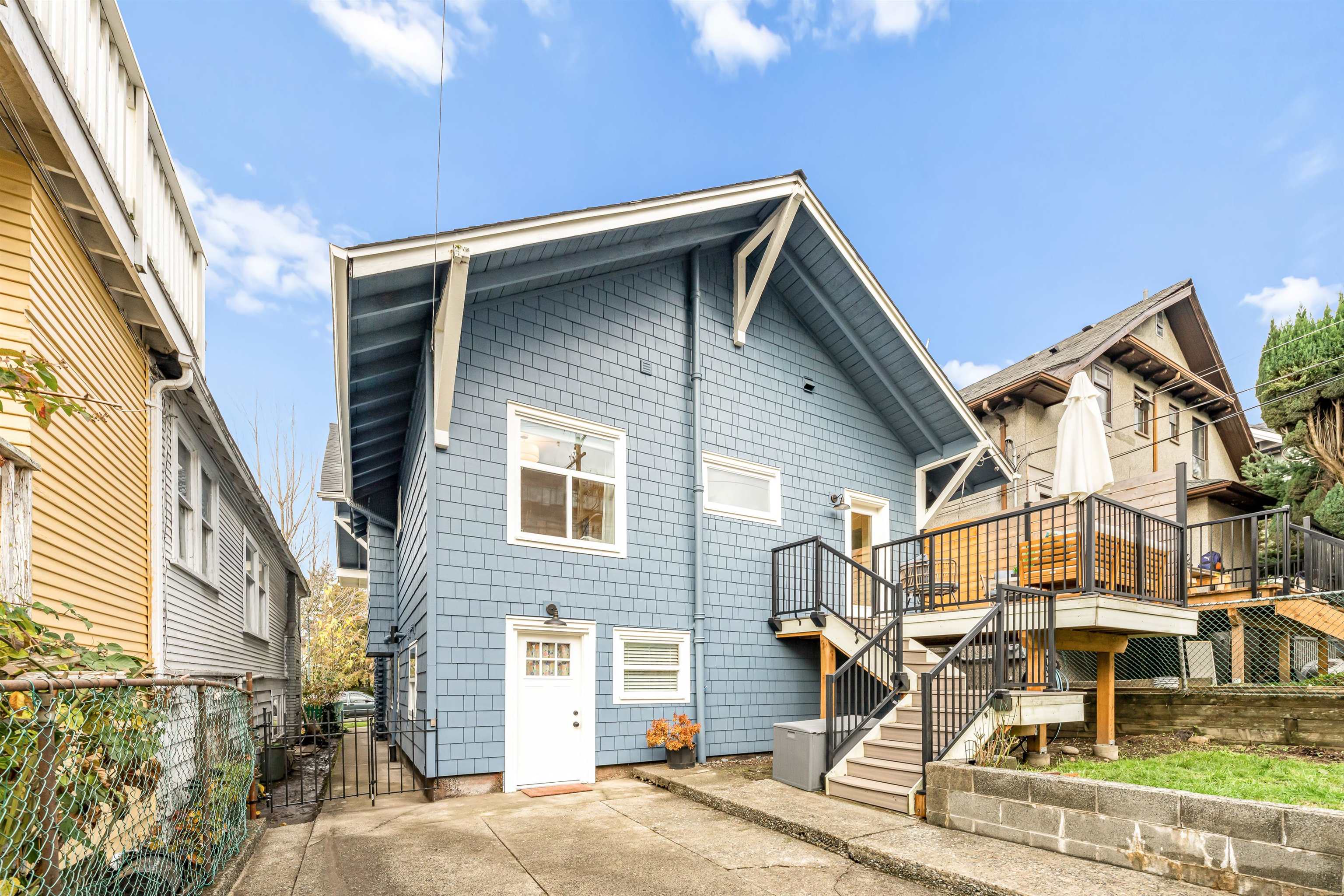 Listing image of 2136 FRANKLIN STREET