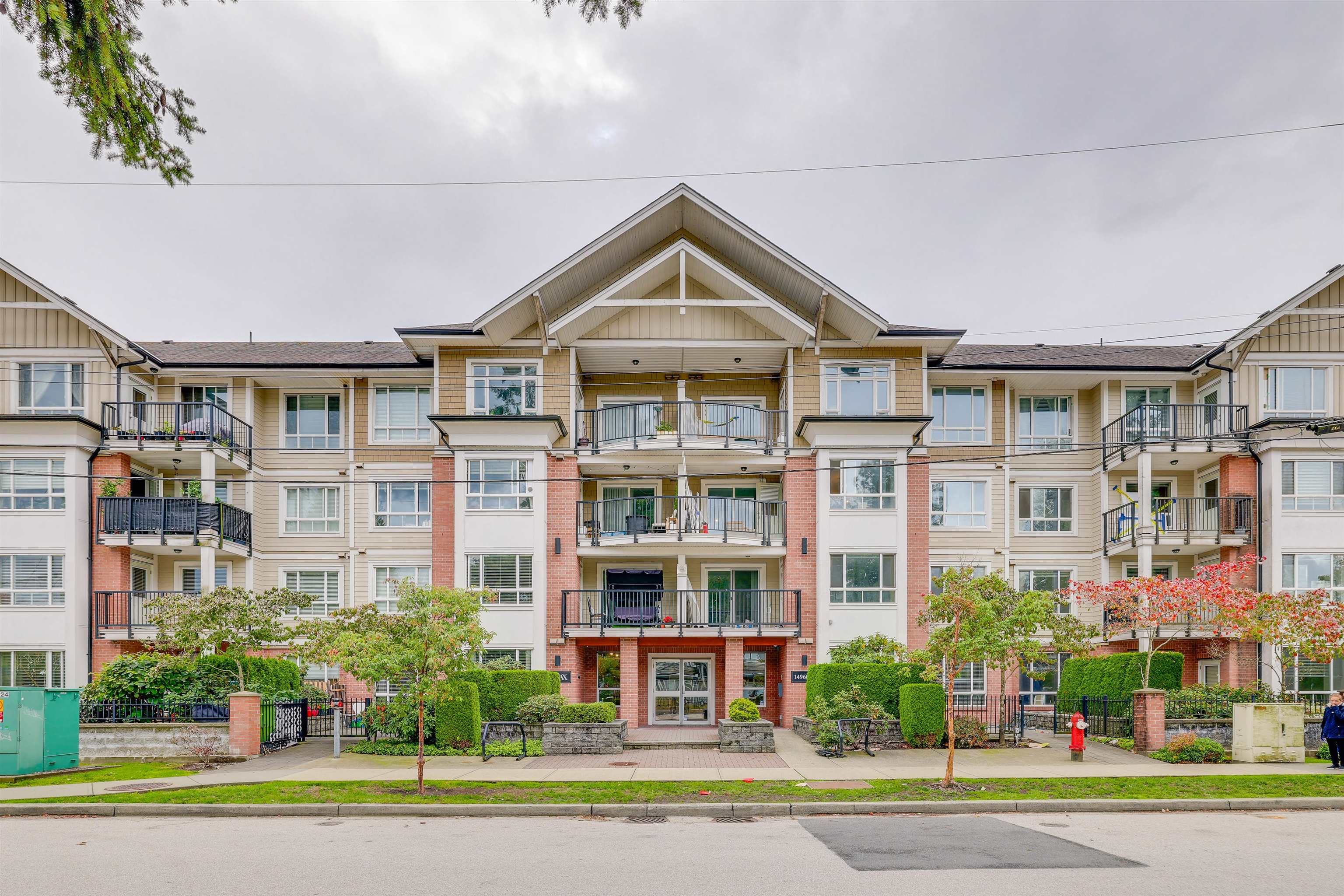 408-14960 102A AVENUE, Surrey, British Columbia Apartment/Condo, 2 Bedrooms, 2 Bathrooms, Residential Attached,For Sale, MLS-R2835511