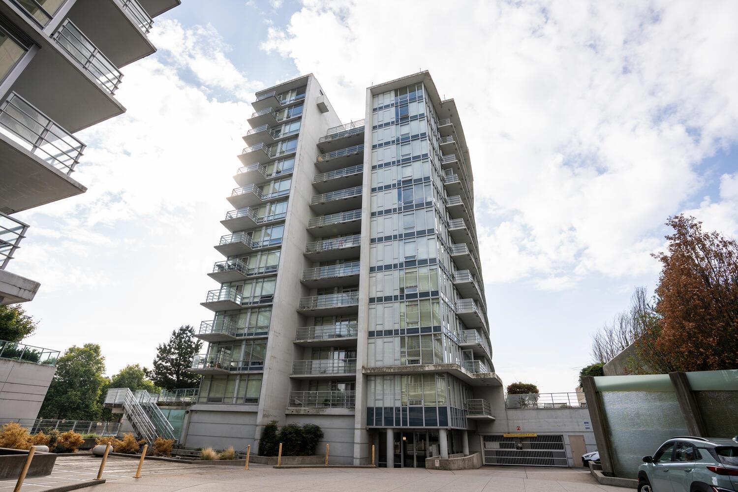 Michael Sung, 1801-8288 LANSDOWNE ROAD, Richmond, British Columbia, 2 Bedrooms, 2 Bathrooms, Residential Attached,For Sale ,R2835716