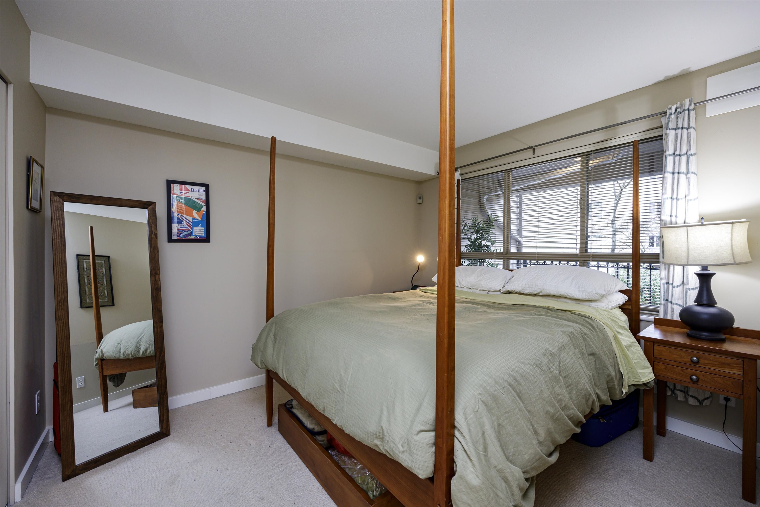 201-150 W22ND STREET, North Vancouver, British Columbia Apartment/Condo, 2 Bedrooms, 1 Bathroom, Residential Attached,For Sale, MLS-R2835742