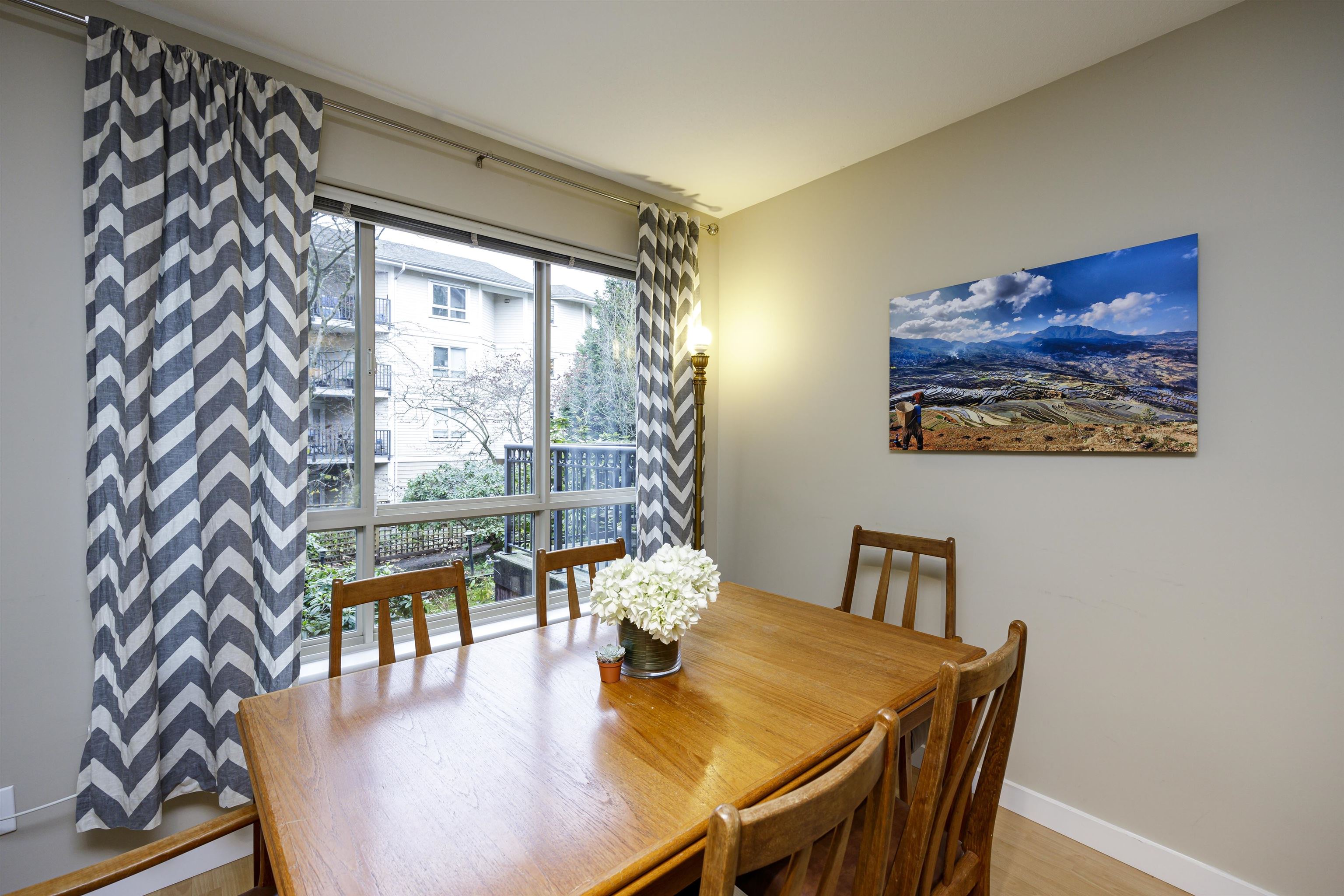 201-150 W22ND STREET, North Vancouver, British Columbia Apartment/Condo, 2 Bedrooms, 1 Bathroom, Residential Attached,For Sale, MLS-R2835742