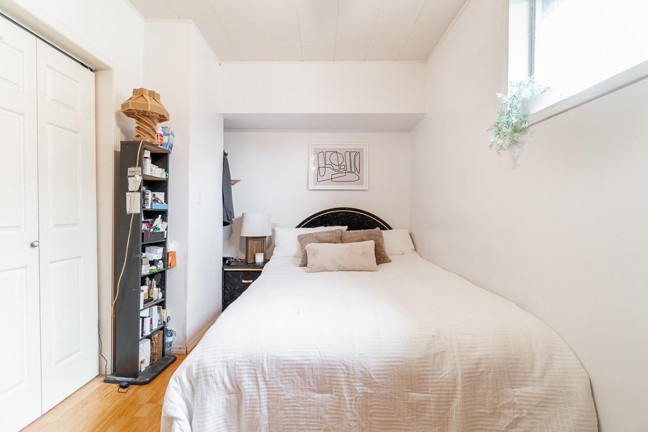Listing image of 5023 ROSS STREET