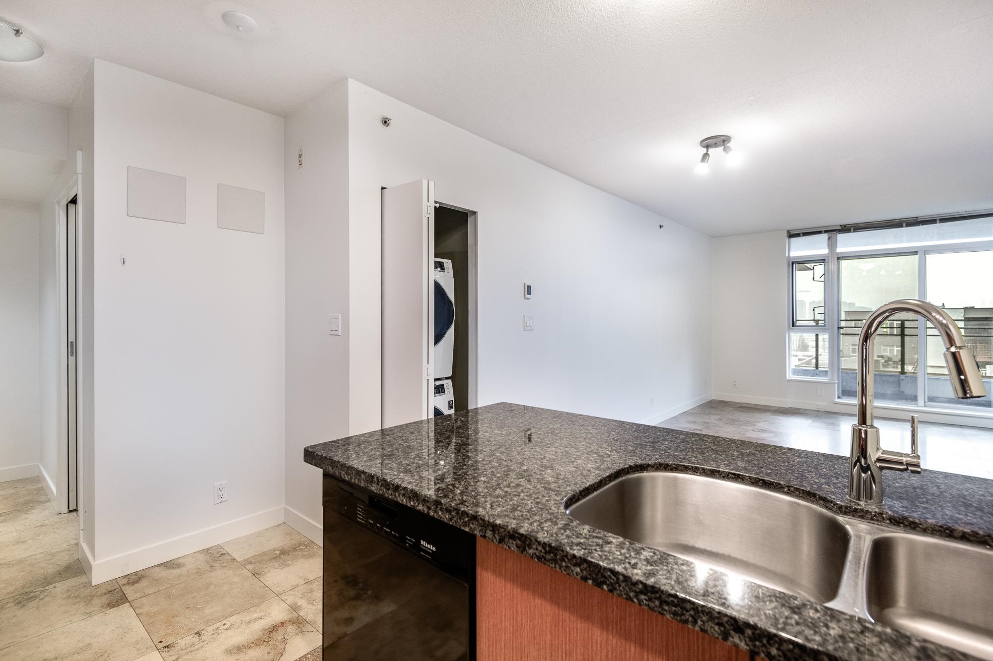 409 2520 Manitoba Street, Vancouver 12