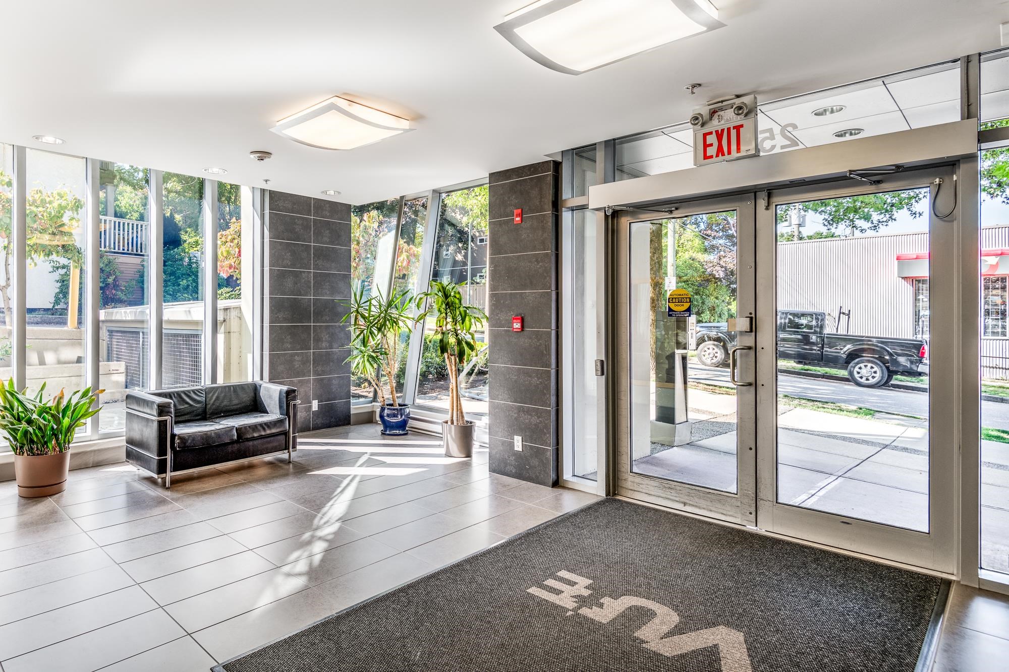 409 2520 Manitoba Street, Vancouver 2