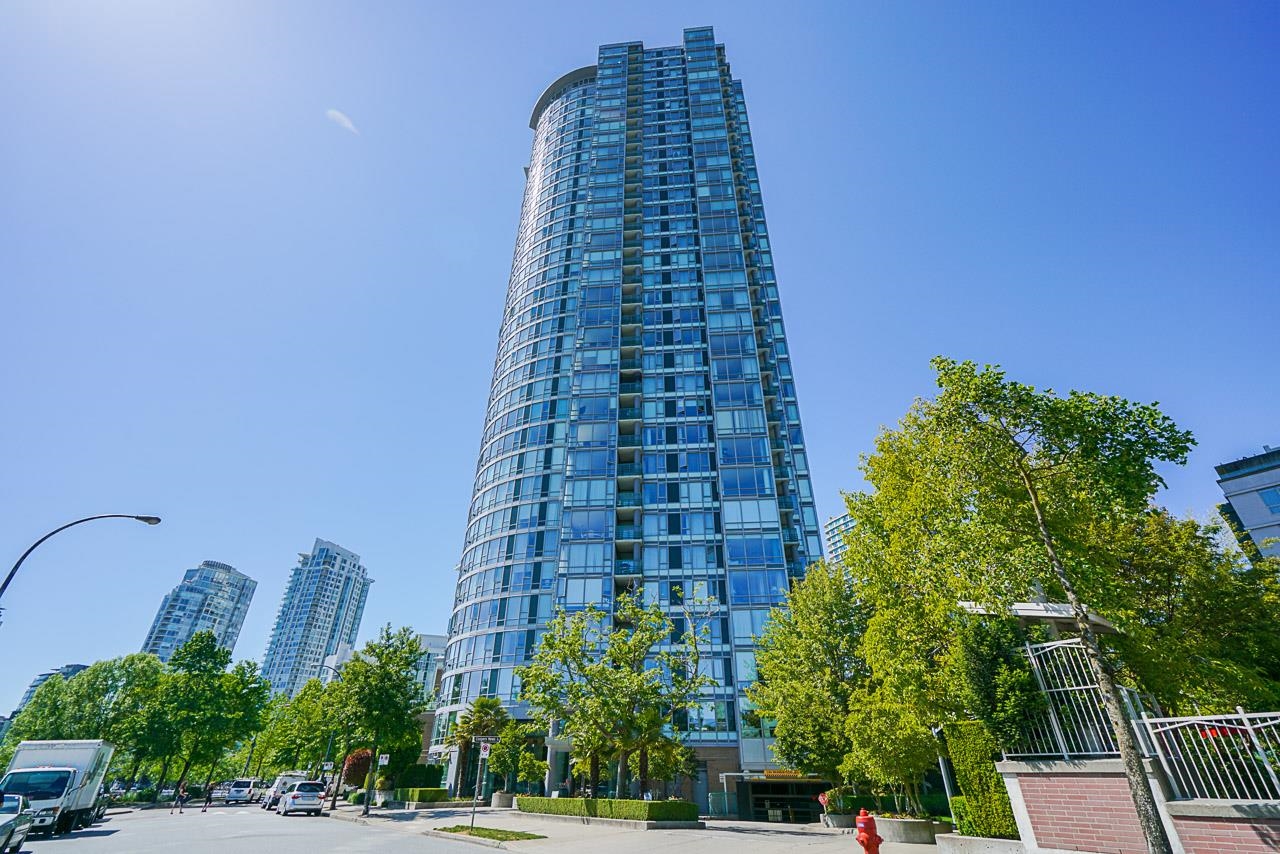 3903-1033 MARINASIDE CRESCENT, Vancouver, British Columbia, 2 Bedrooms Bedrooms, ,3 BathroomsBathrooms,Residential Attached,For Sale,R2836506