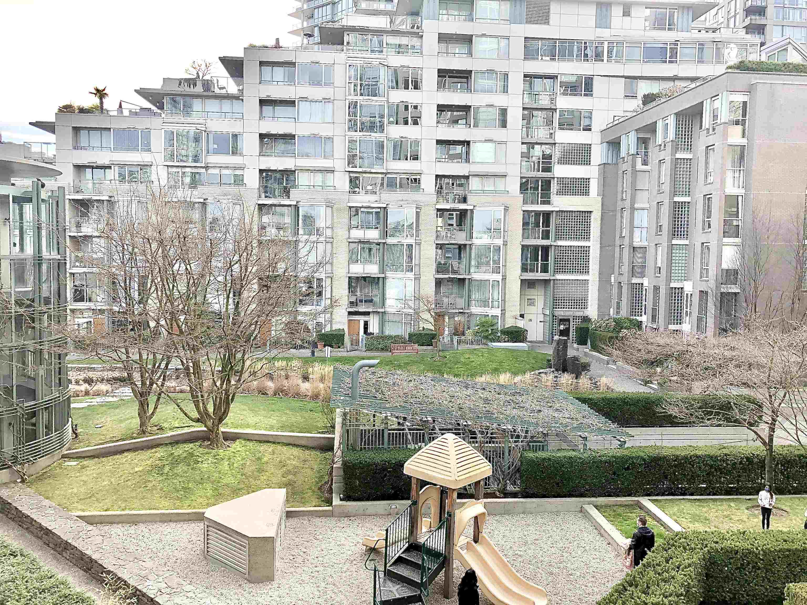 2001-1228 MARINASIDE CRESCENT, Vancouver, British Columbia Apartment/Condo, 2 Bedrooms, 2 Bathrooms, Residential Attached,For Sale, MLS-R2836789