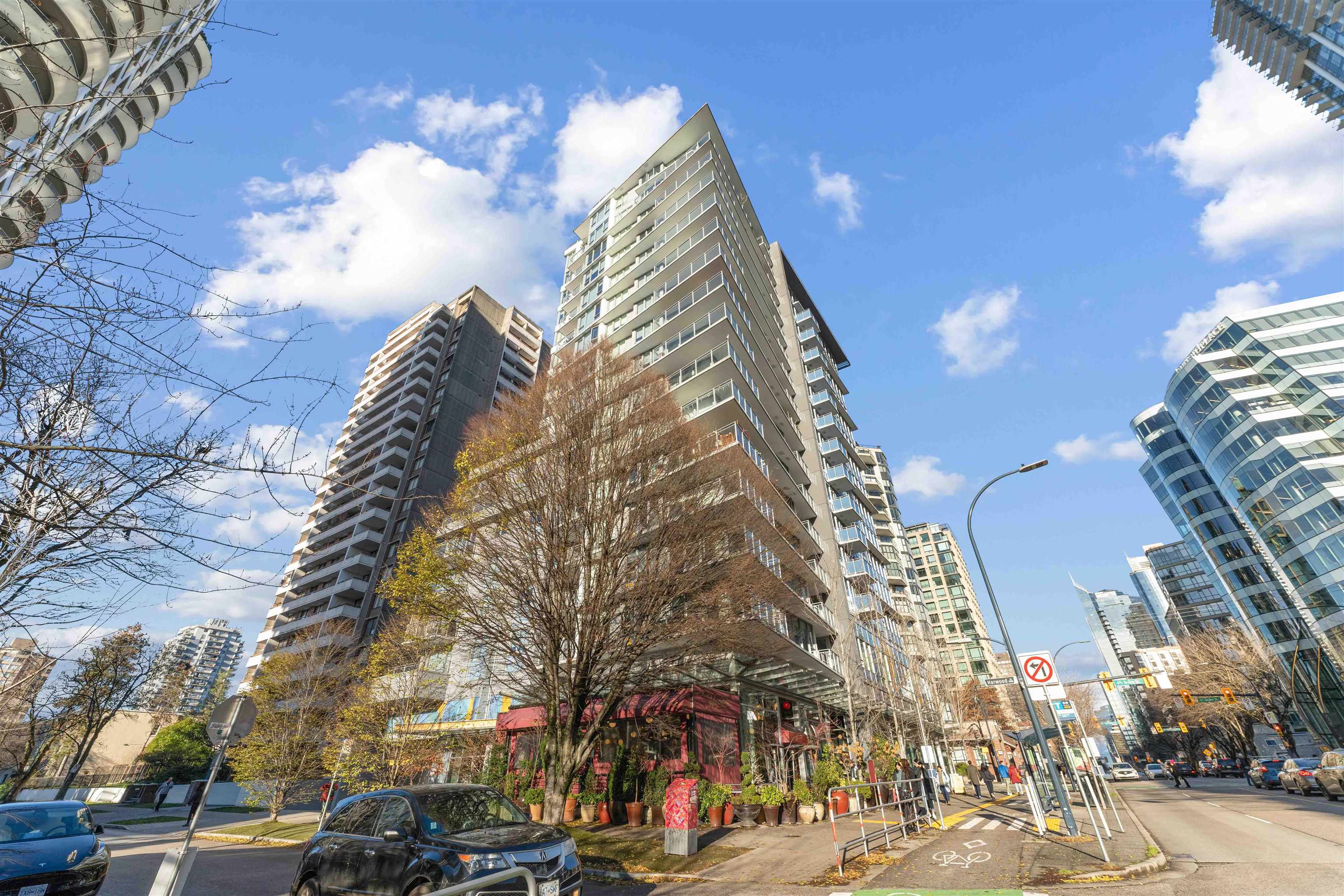 308-1009 HARWOOD STREET, Vancouver, British Columbia Apartment/Condo, 2 Bedrooms, 2 Bathrooms, Residential Attached,For Sale, MLS-R2836845