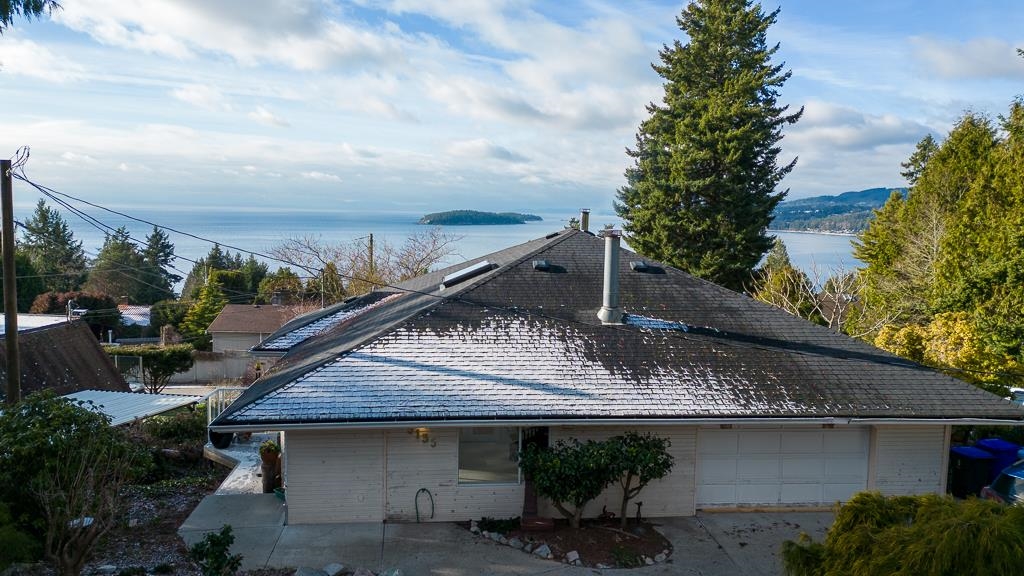 5135 ANNA ROAD, Sechelt, British Columbia V7Z 0G6 House/Single Family, 4 Bedrooms, 3 Bathrooms, Residential Detached,For Sale, MLS-R2837488