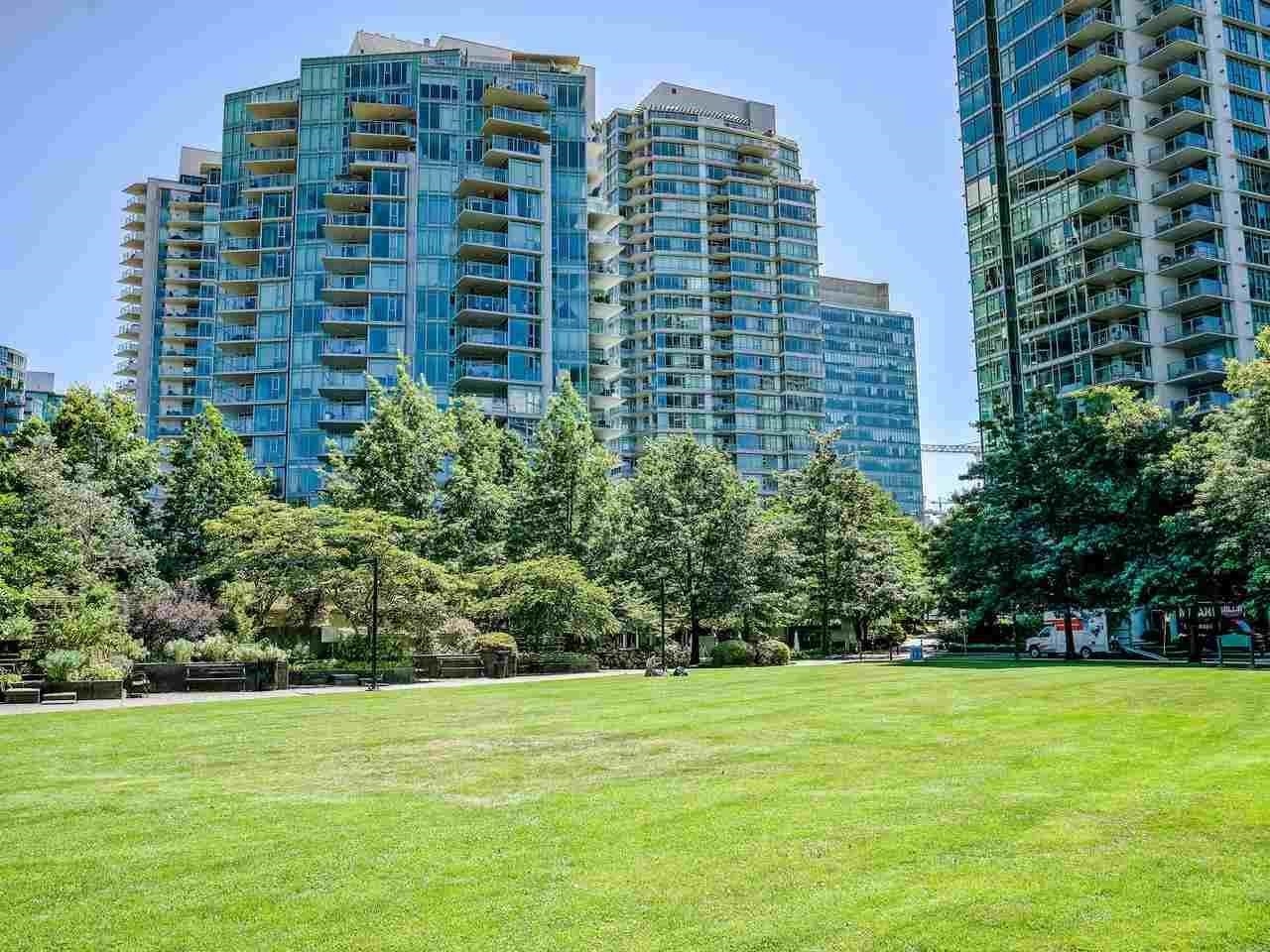 Coal Harbour Apartment/Condo for sale:  2 bedroom 1,428 sq.ft. (Listed 2023-12-28)