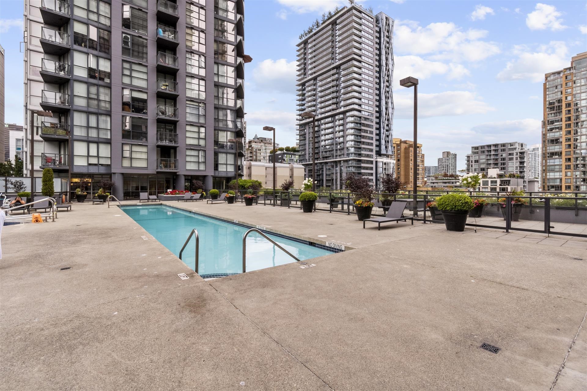 2203-1199 SEYMOUR STREET, Vancouver, British Columbia, ,1 BathroomBathrooms,Residential Attached,For Sale,R2838511